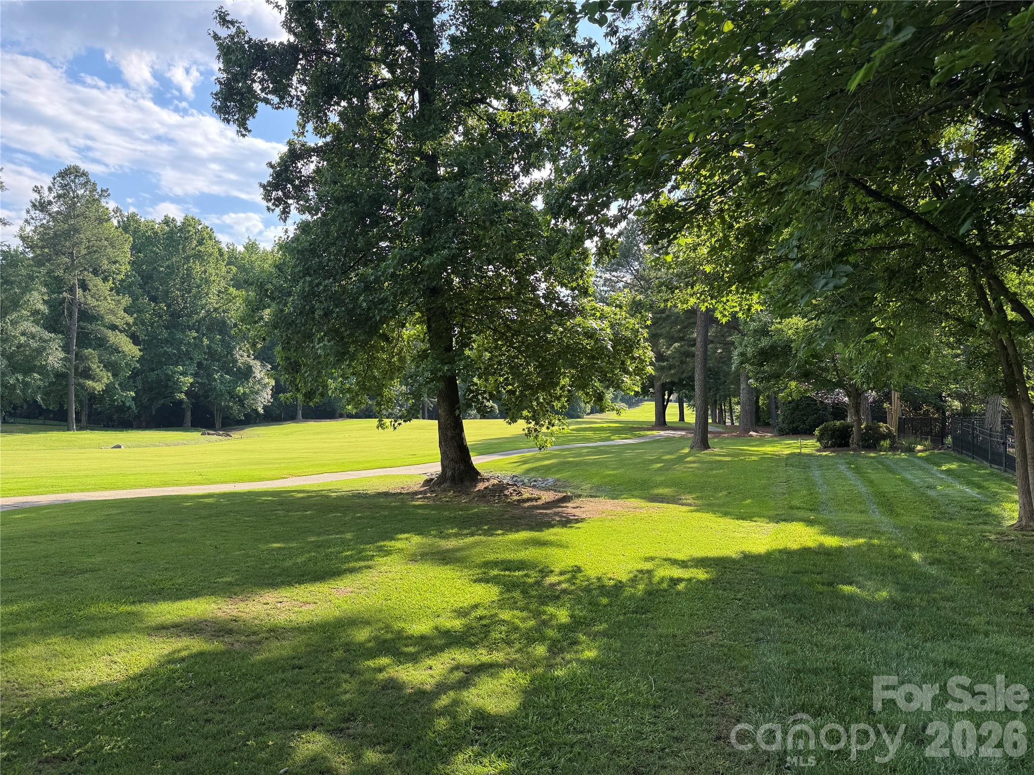 Single Family Residence at 18324 Turnberry Court, Davidson, photo 10 of 21