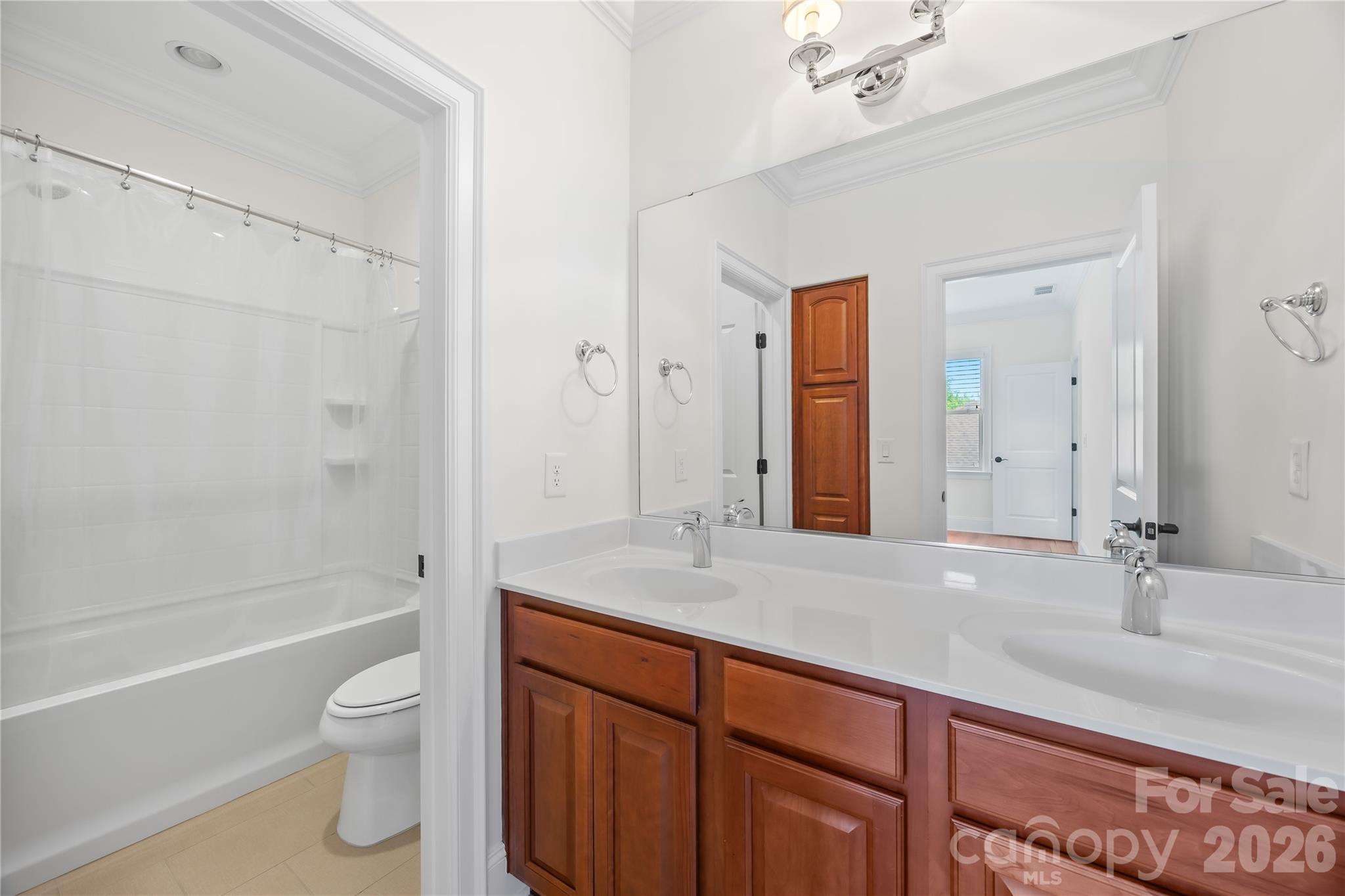 Single Family Residence at 124 Chimney Rock Court, Denver, photo 27 of 47