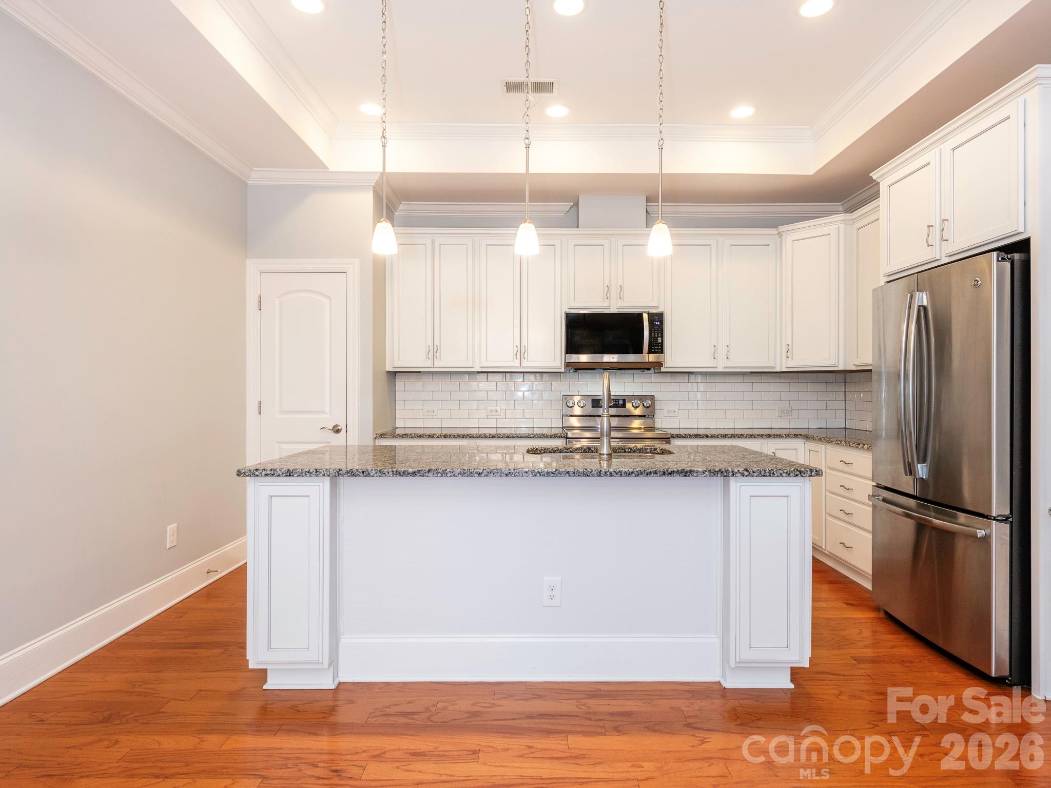 Single Family Residence at 4534 Ideal Way, Harrisburg, photo 11 of 35