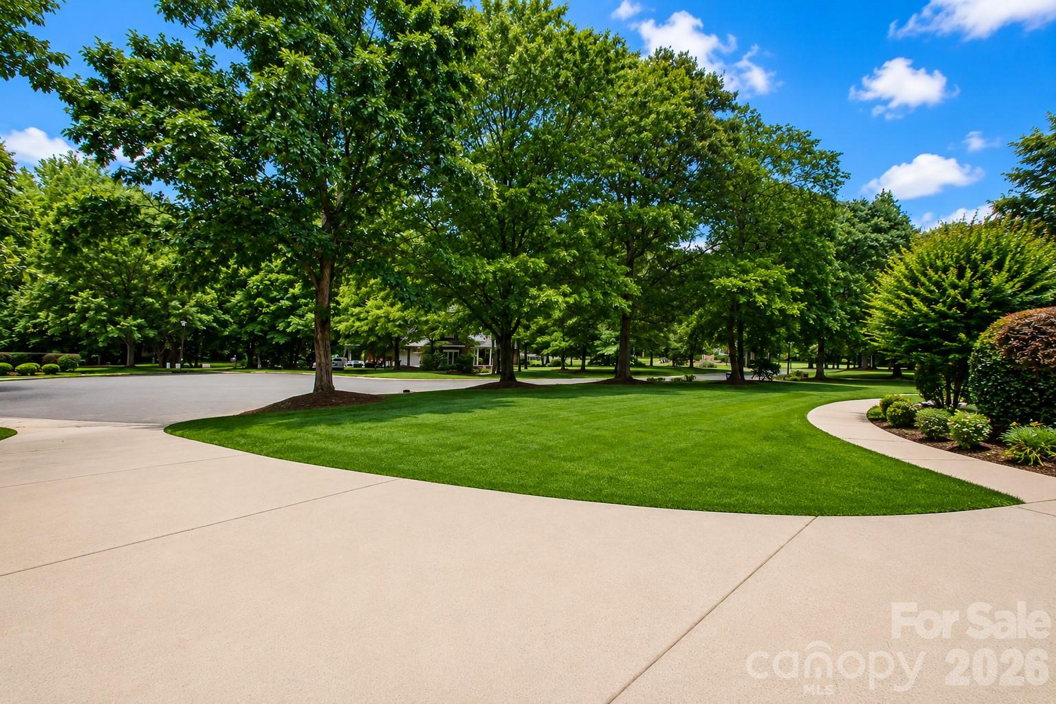 House is located on a cul-de-sac. - 1015 Estate Lane, Matthews