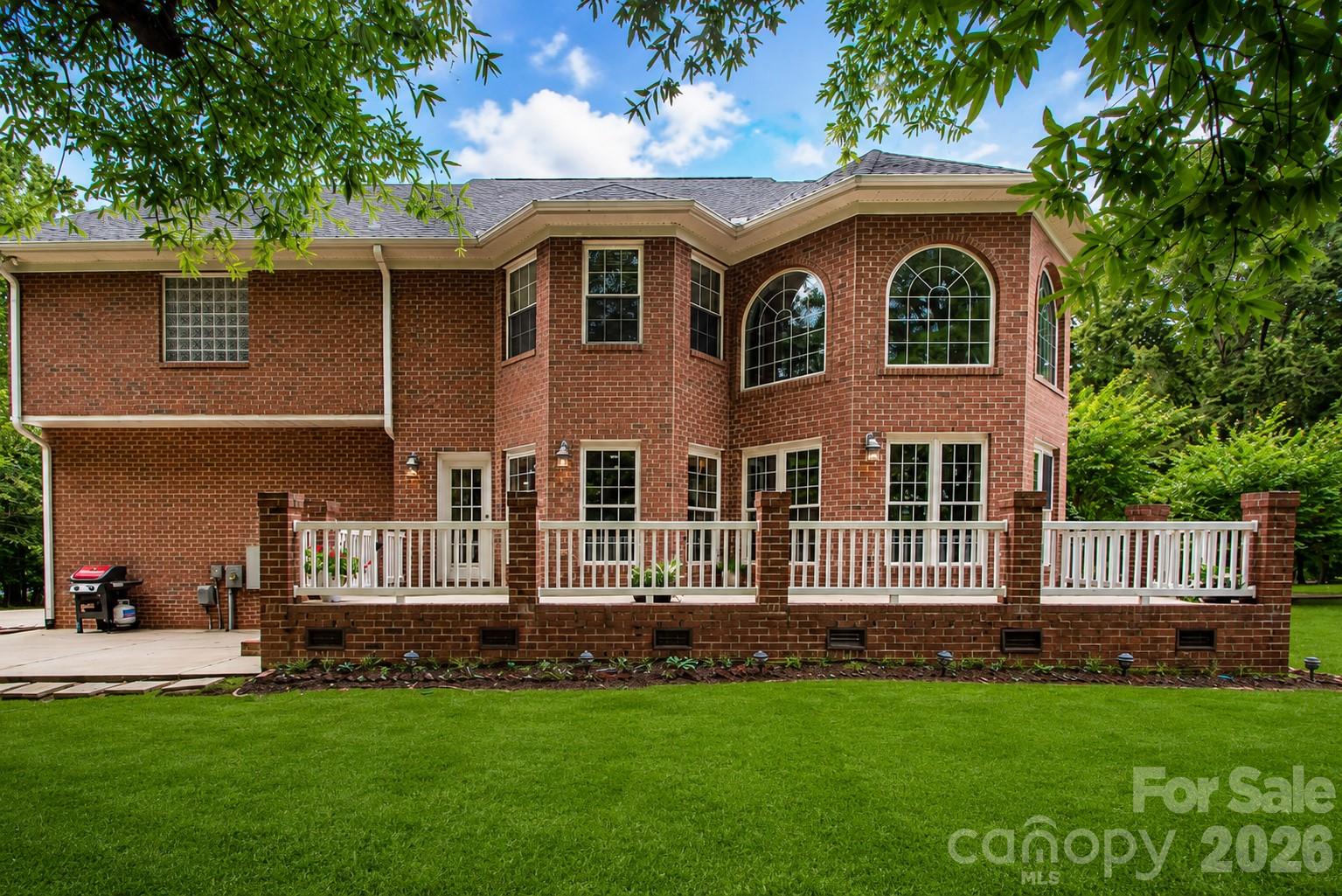 Single Family Residence at 1015 Estate Lane, Matthews, photo 46 of 47