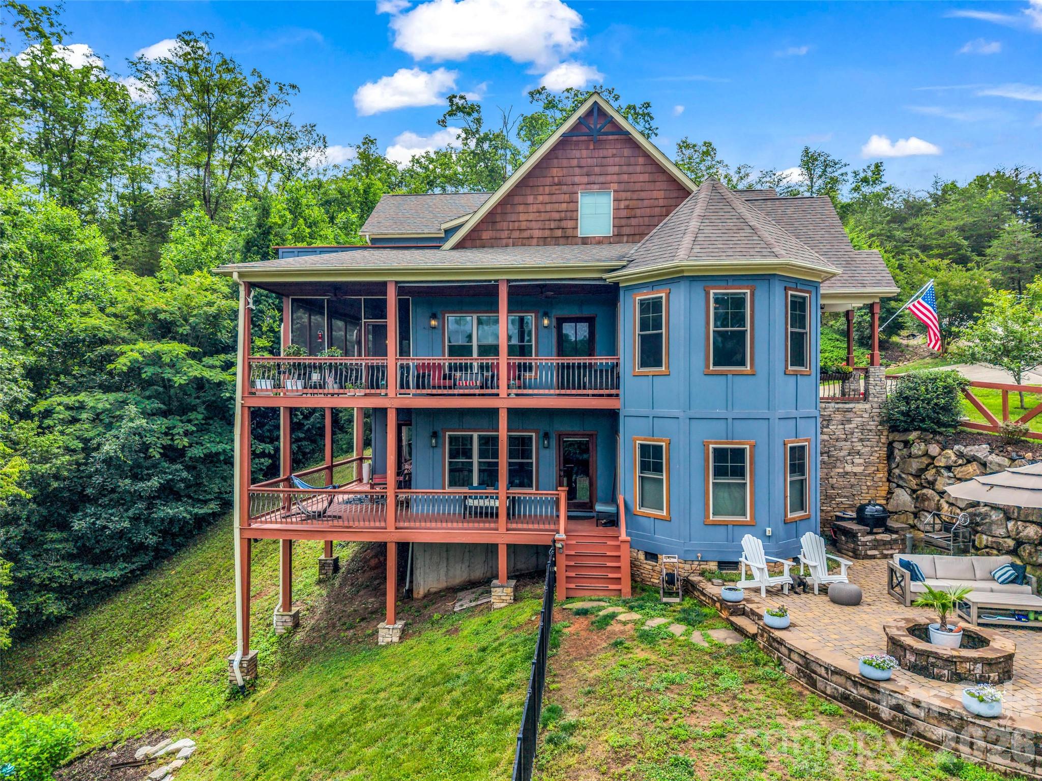 Single Family Residence at 334 Willow Top Lane, Lake Lure, photo 7 of 49