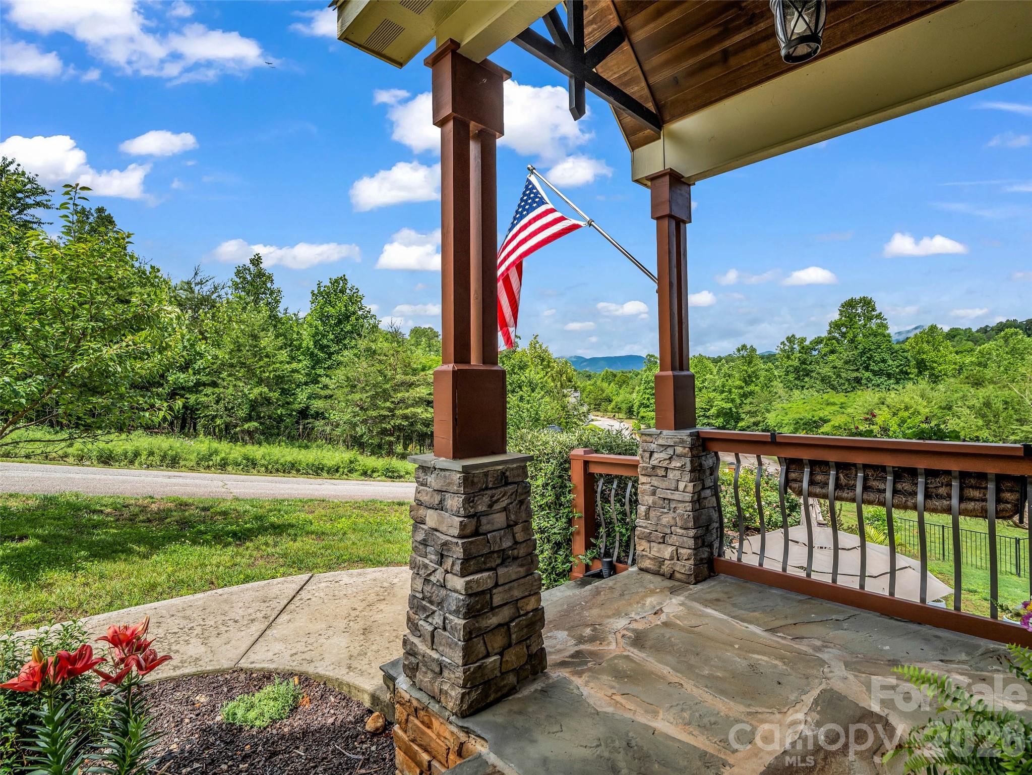 Single Family Residence at 334 Willow Top Lane, Lake Lure, photo 9 of 49