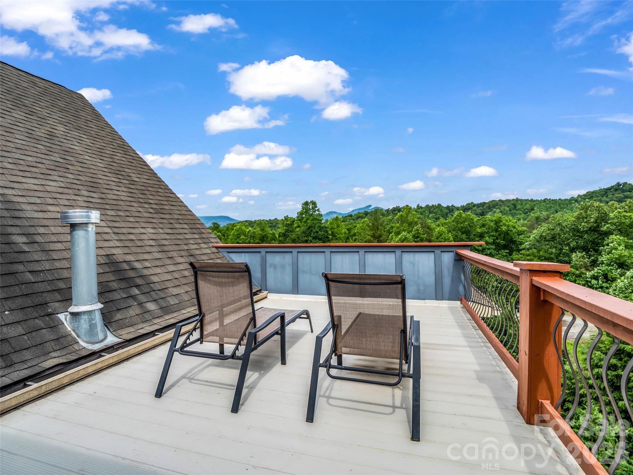 Single Family Residence at 334 Willow Top Lane, Lake Lure, photo 33 of 49