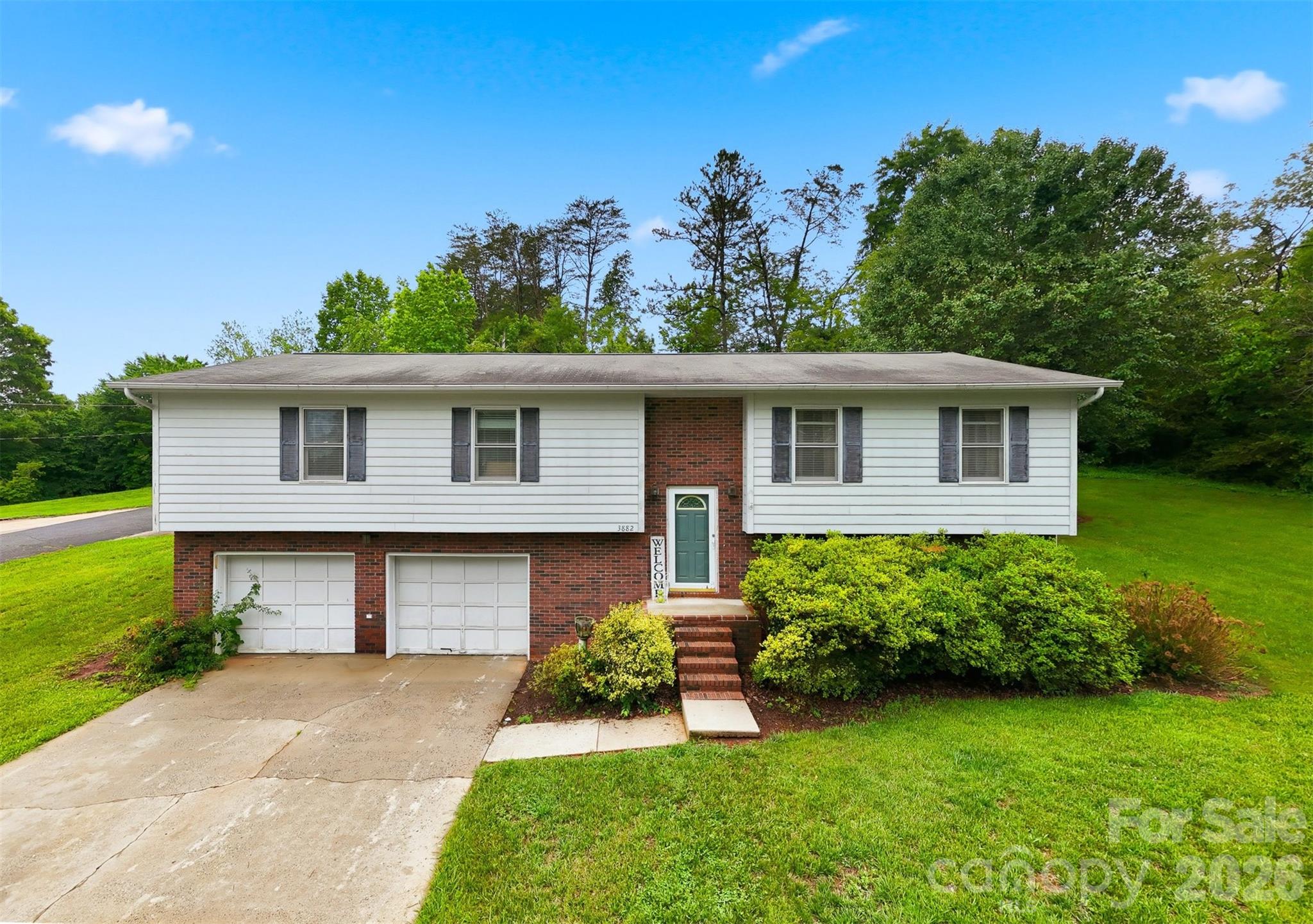 3882 Shadowood Drive