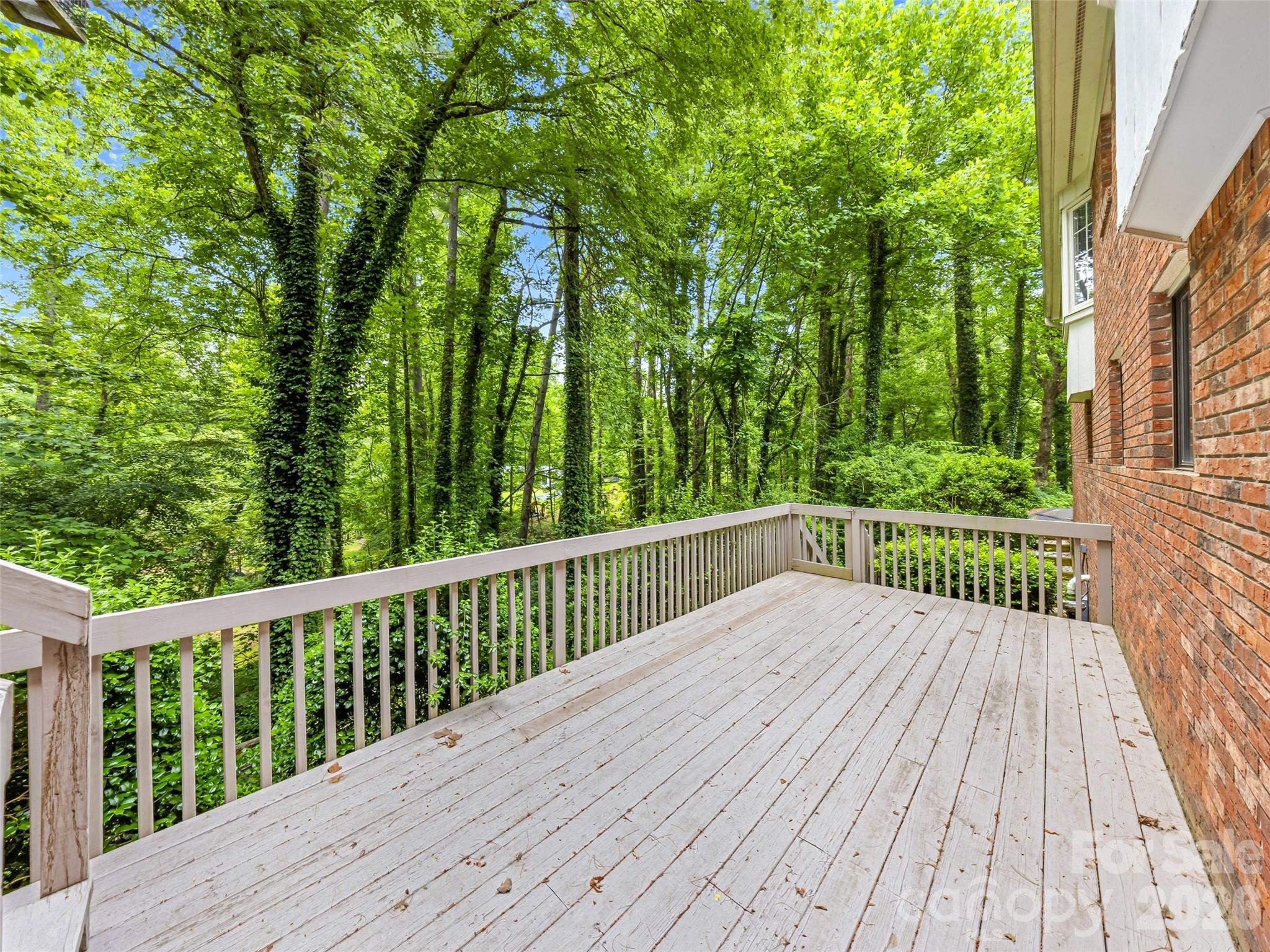 Single Family Residence at 126 Surry Lane, Hendersonville, photo 37 of 38