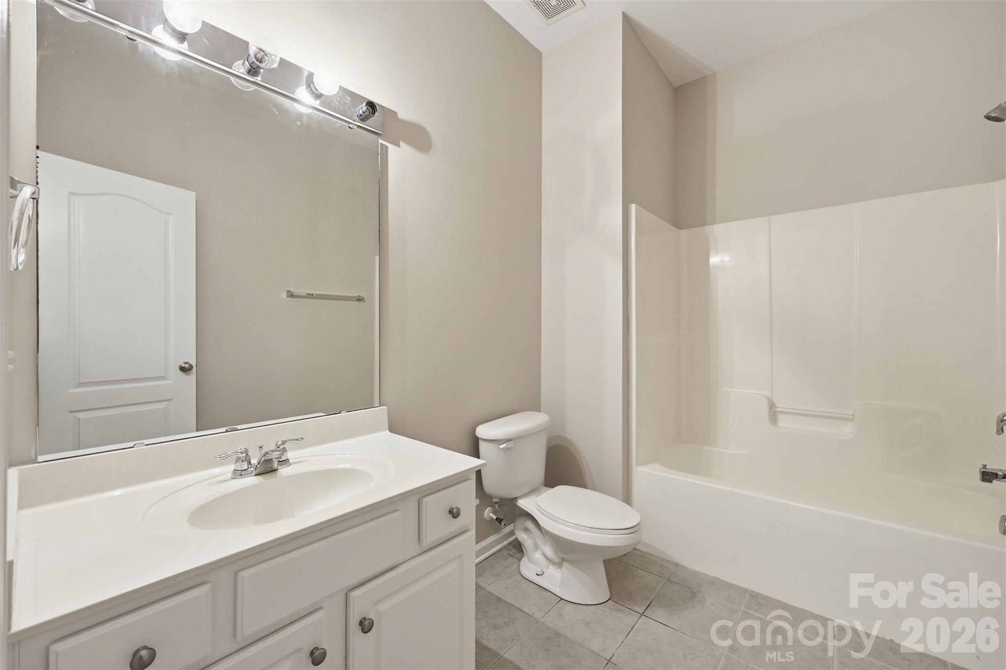 full bath in basement - 878 Treasure Court, Fort Mill