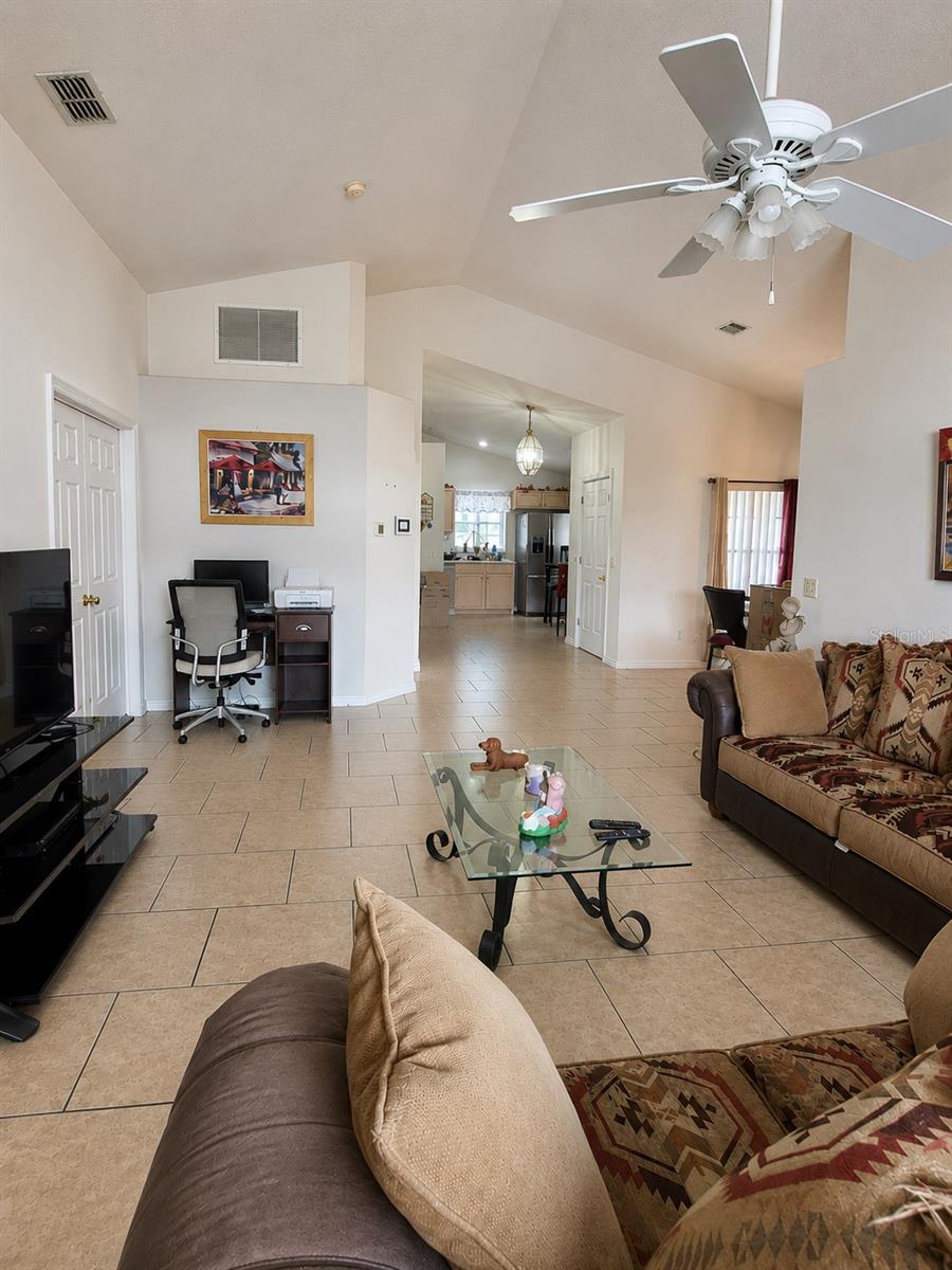 Single Family Residence at 121 S ROMA WAY, KISSIMMEE, photo 5 of 16