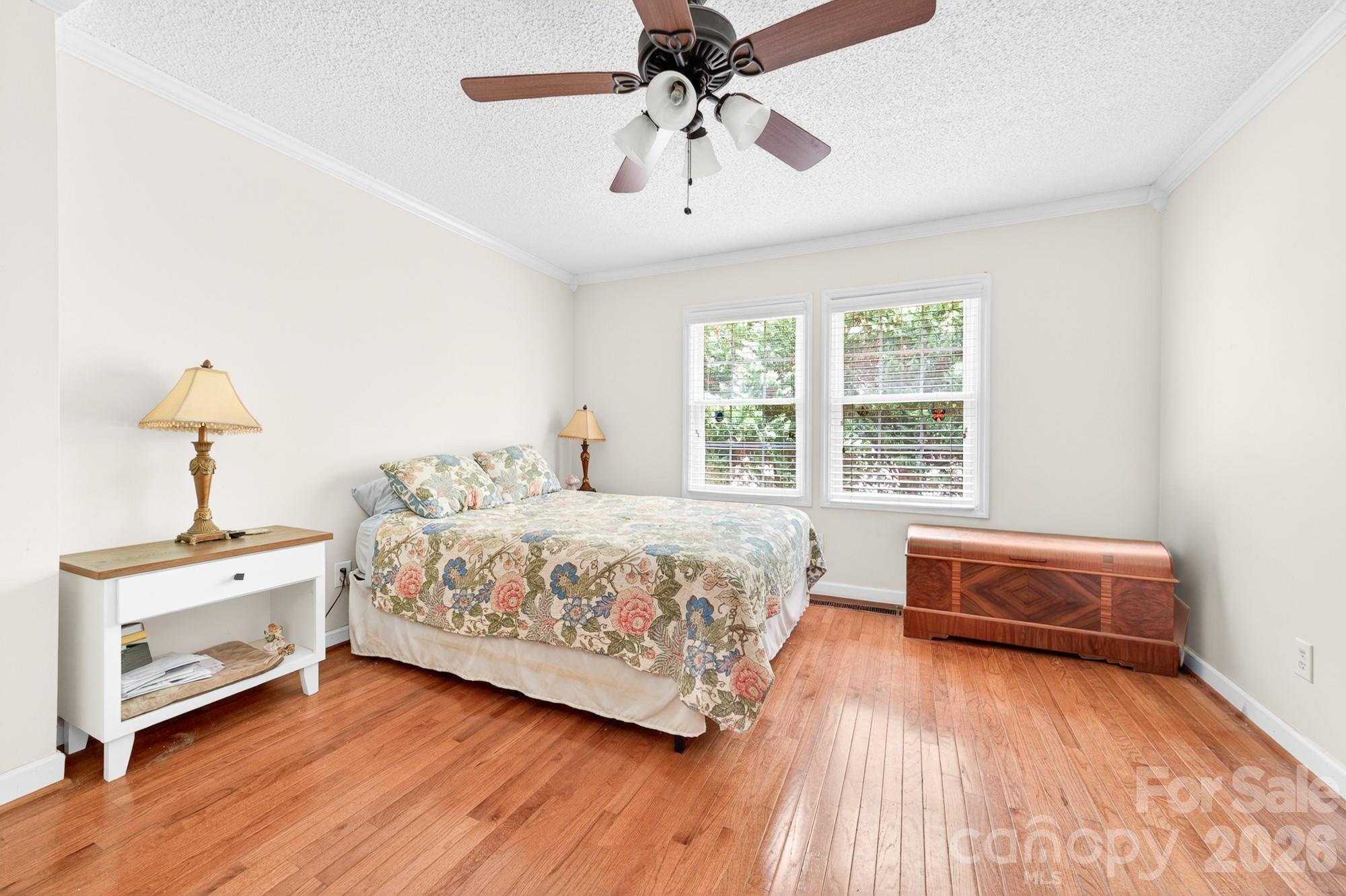Single Family Residence at 206 Eagle Road, Belmont, photo 15 of 26
