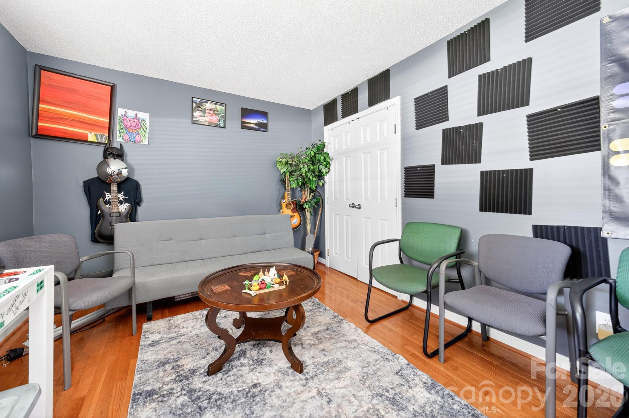 Single Family Residence at 206 Eagle Road, Belmont, photo 21 of 26