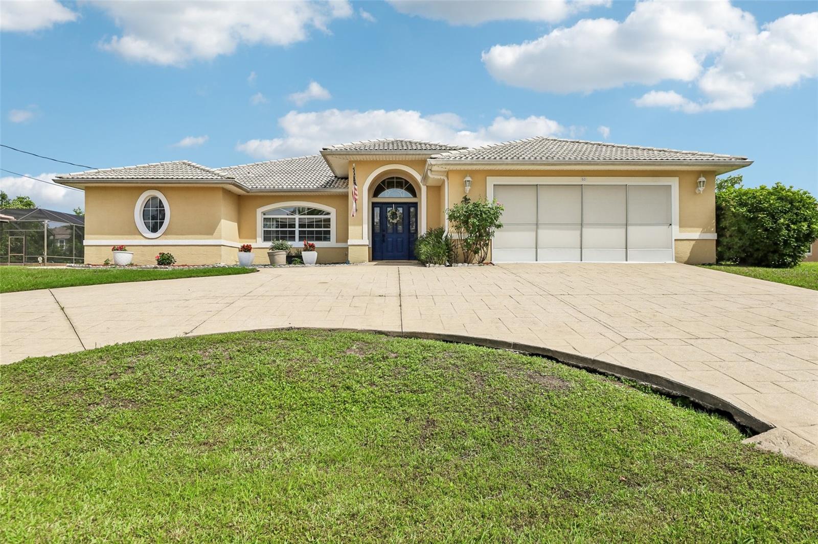 60 WOODBURY DR