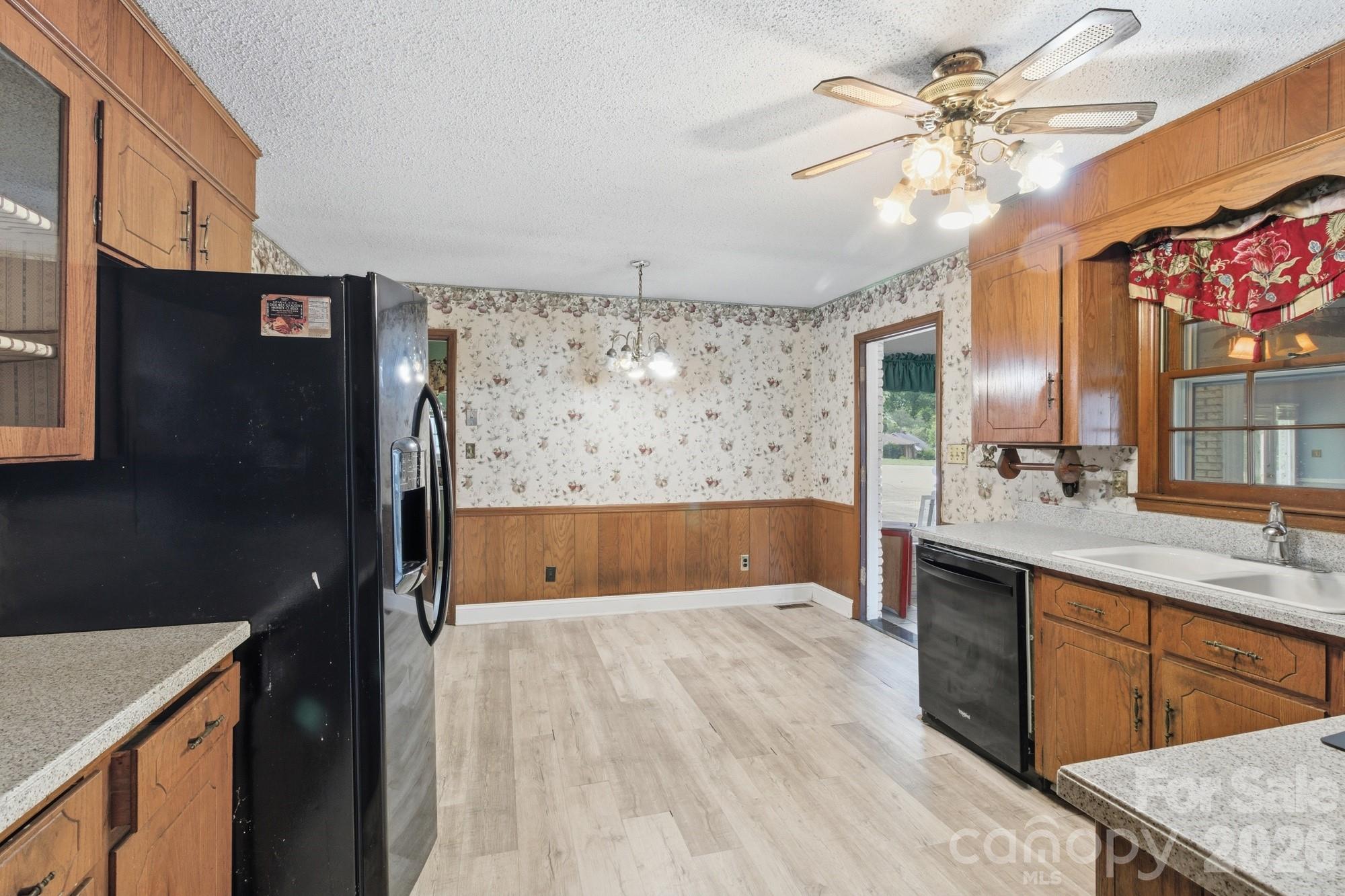Single Family Residence at 3343 Olde Creek Trail, Matthews, photo 17 of 45