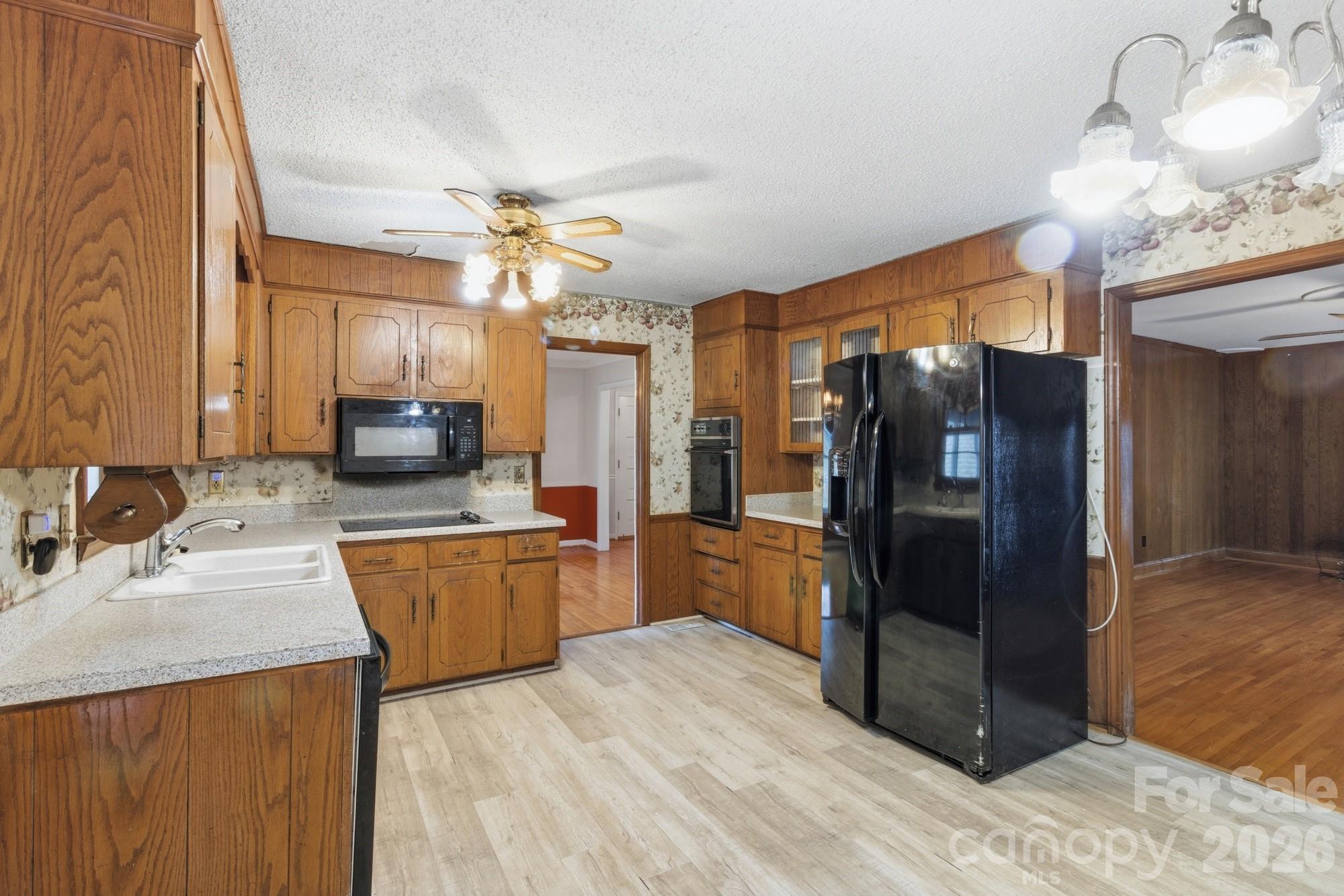 Single Family Residence at 3343 Olde Creek Trail, Matthews, photo 19 of 45