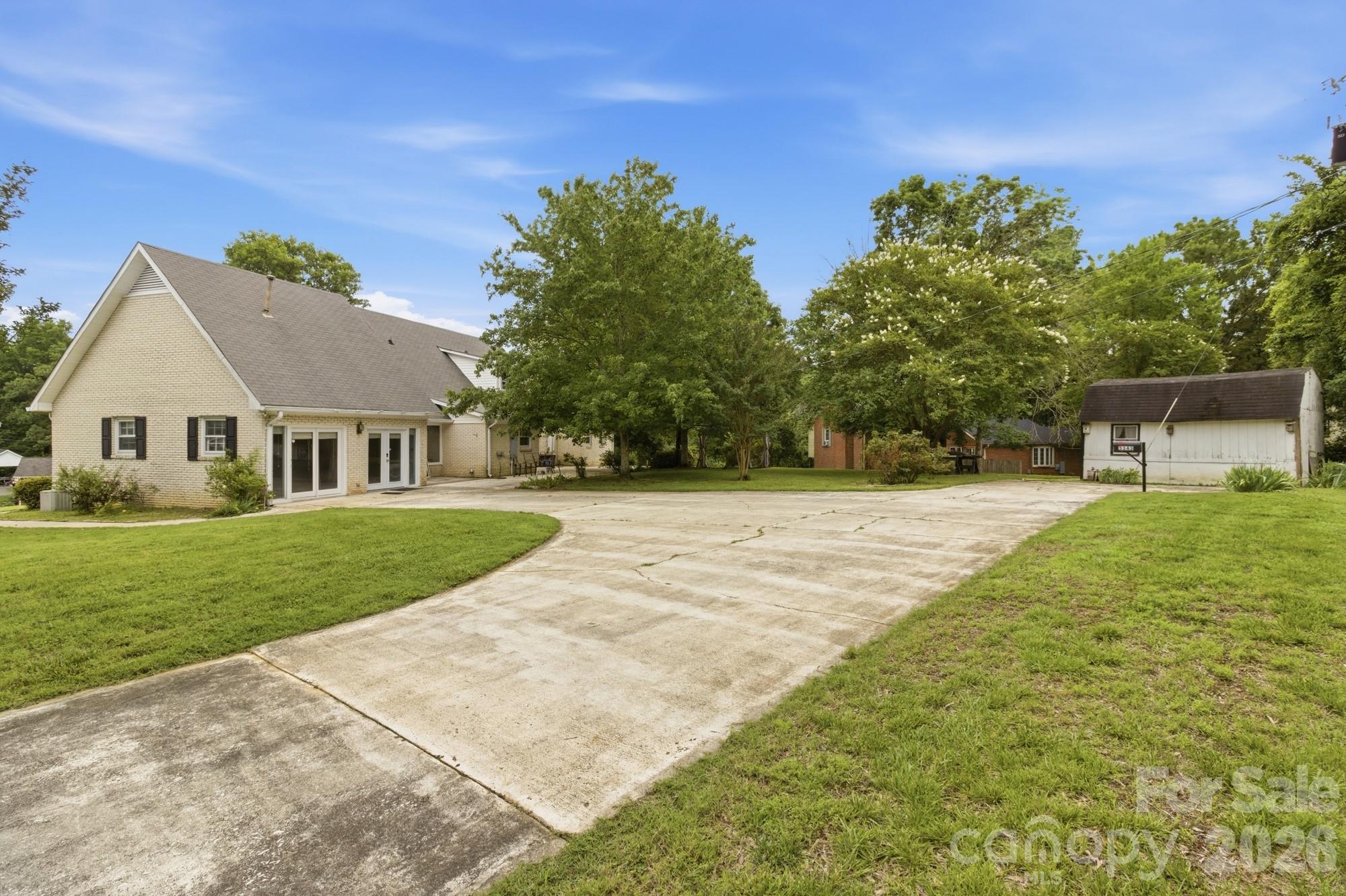 Single Family Residence at 3343 Olde Creek Trail, Matthews, photo 44 of 45