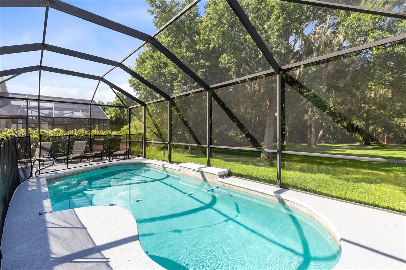 Single Family Residence at 4602 CUMBRIAN LAKES DR, KISSIMMEE, photo 33 of 42