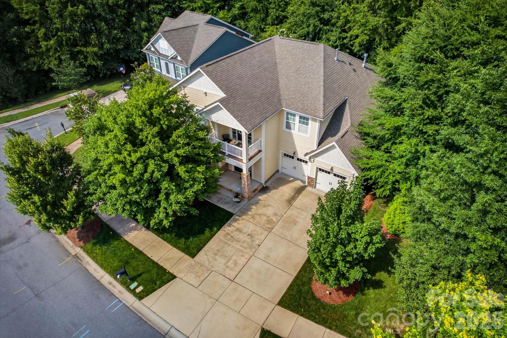 Single Family Residence at 14832 Long Iron Drive, Huntersville, photo 4 of 45