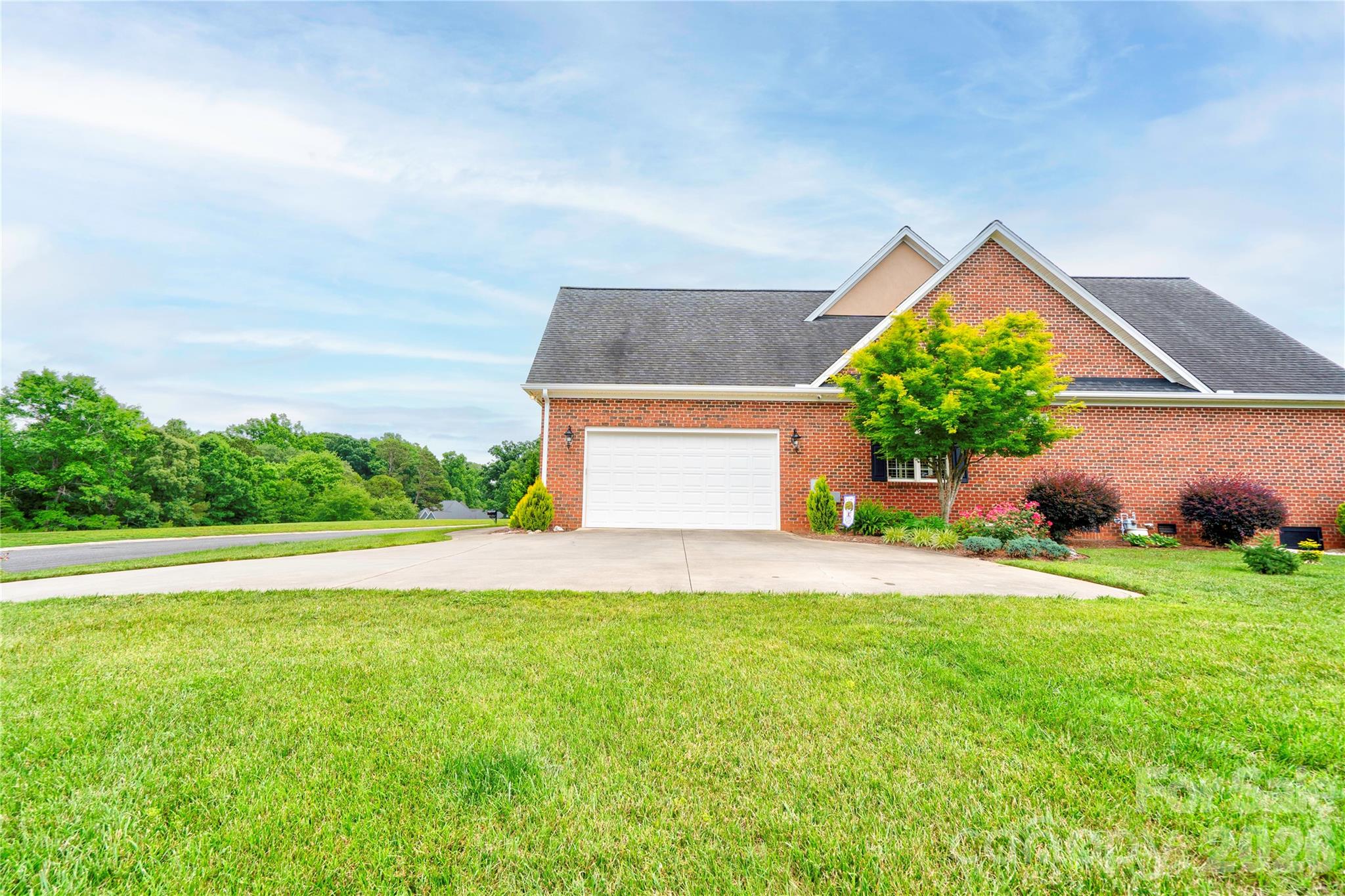 Garage - 121 Blakemore Drive, Shelby