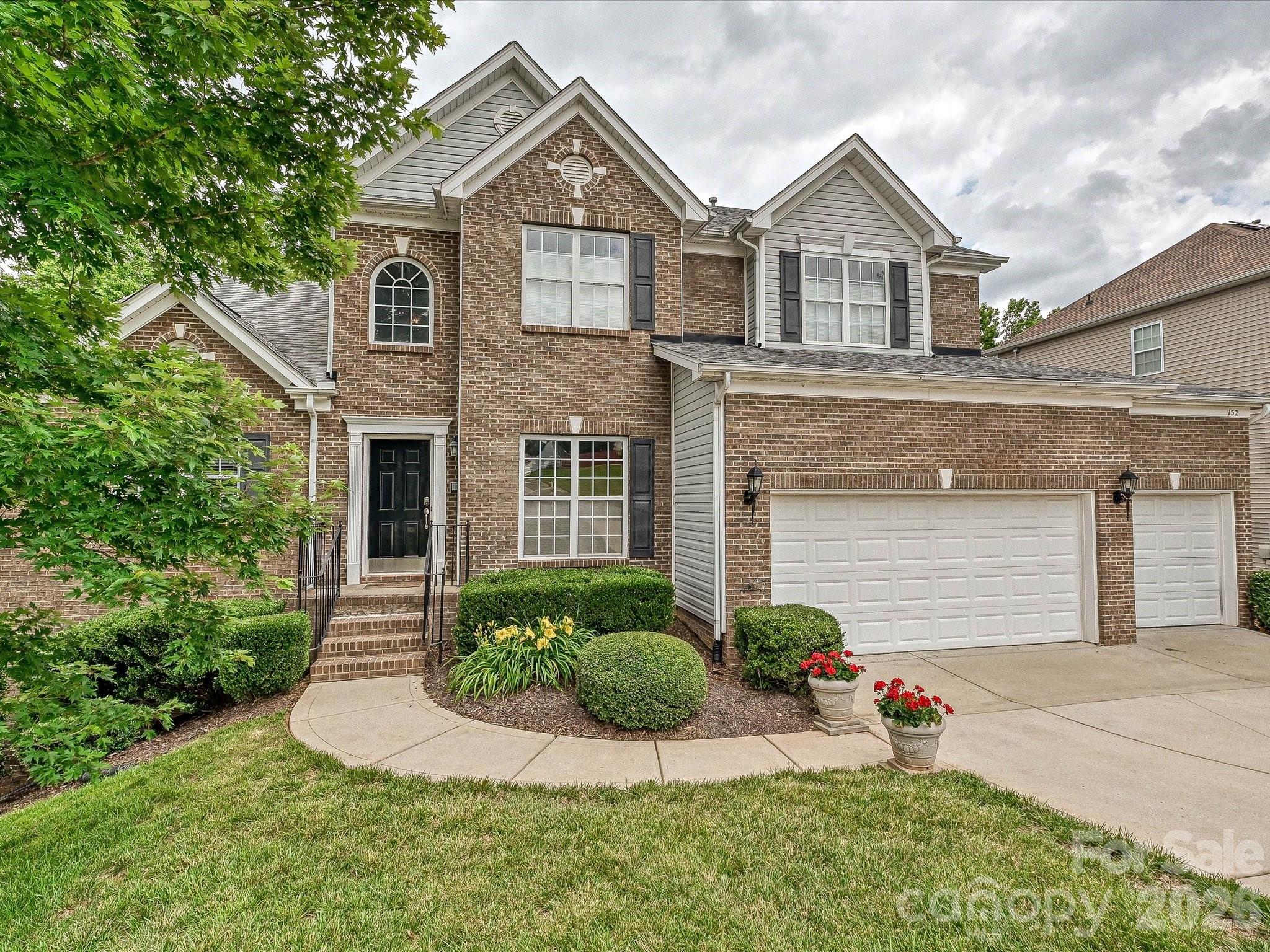 Brick front home - 152 Lighthouse Road, Mount Holly