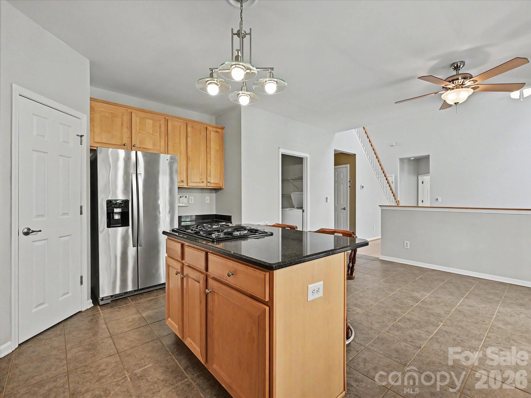 Kitchen, gas cooktop - 152 Lighthouse Road, Mount Holly