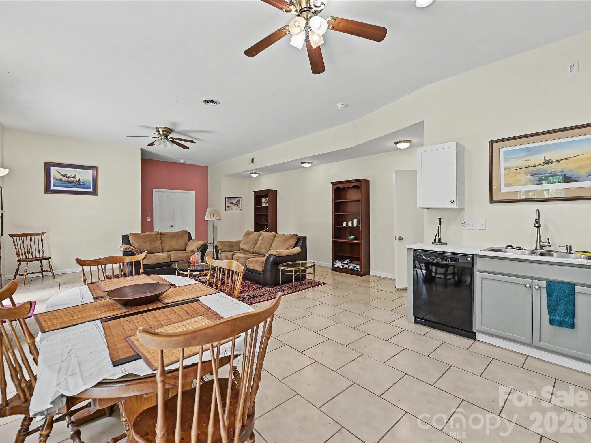 Basement - 152 Lighthouse Road, Mount Holly