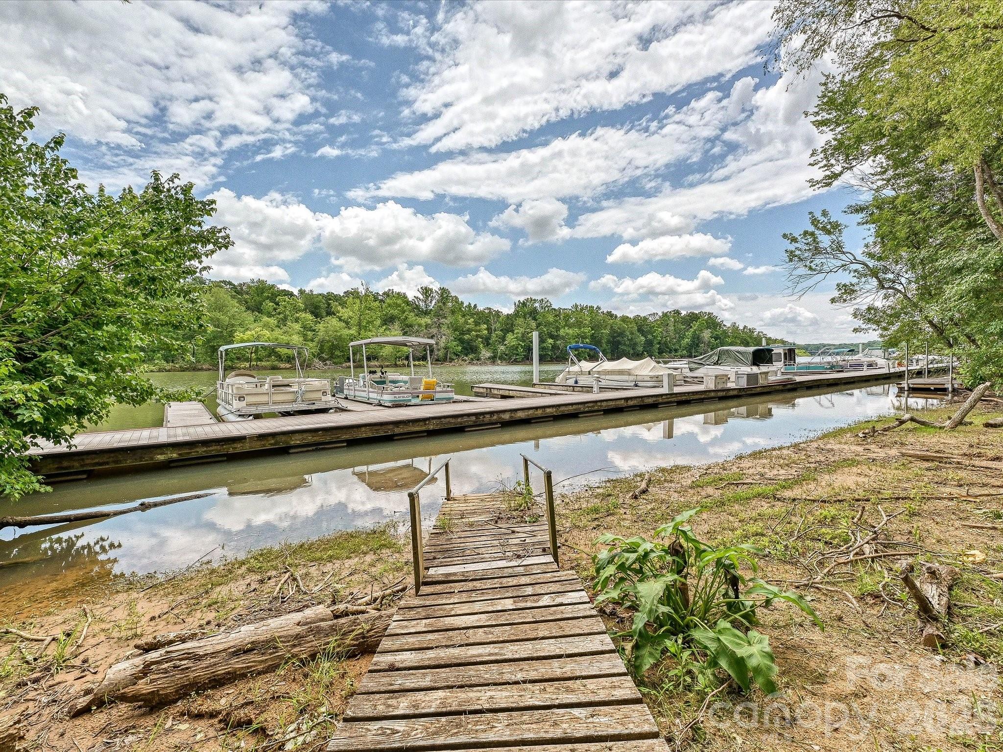Canoe/kayak launch area - 152 Lighthouse Road, Mount Holly