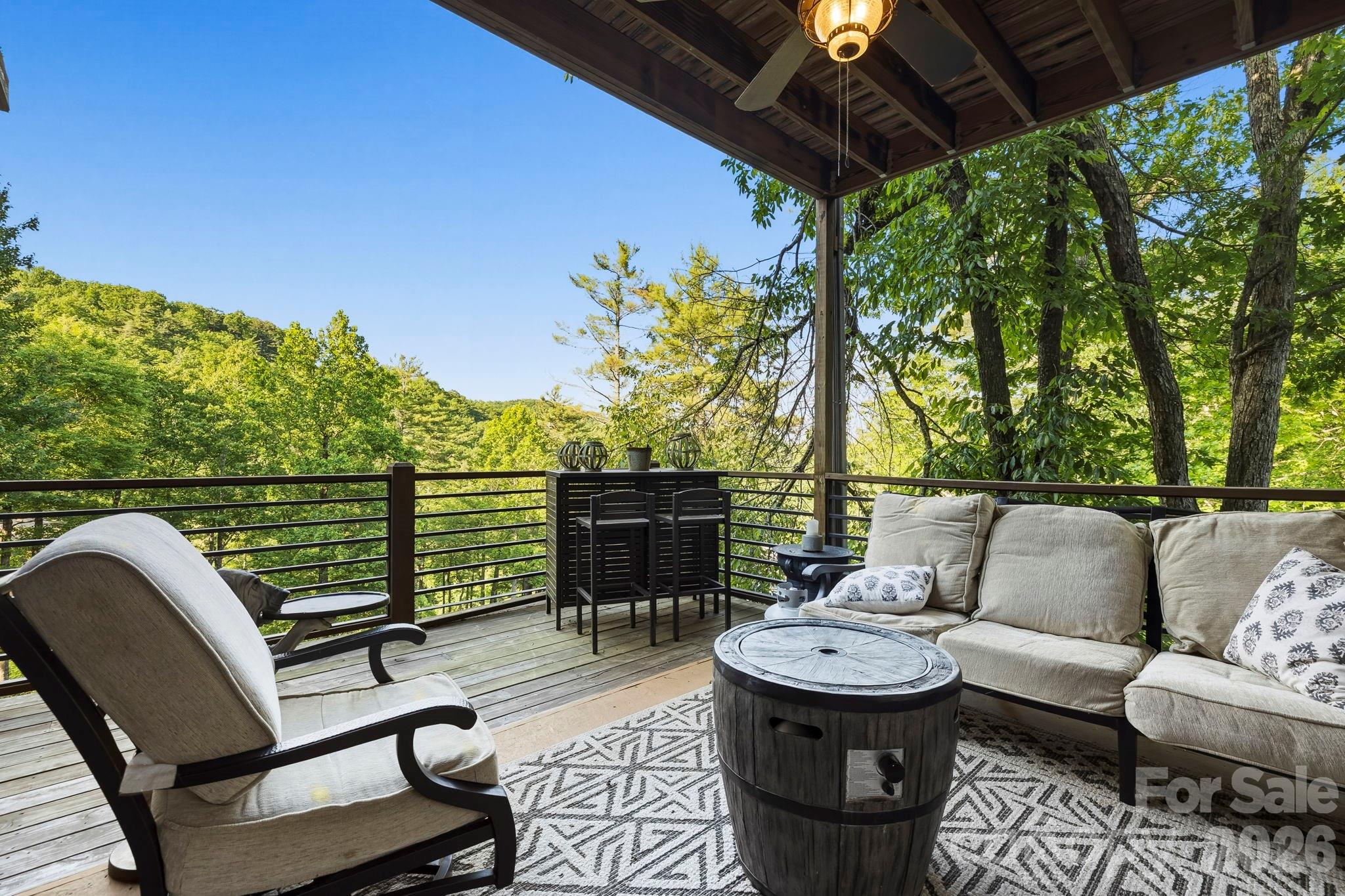 Mountain Perfection - 30 Lower Tanglewood Road E, Lake Toxaway