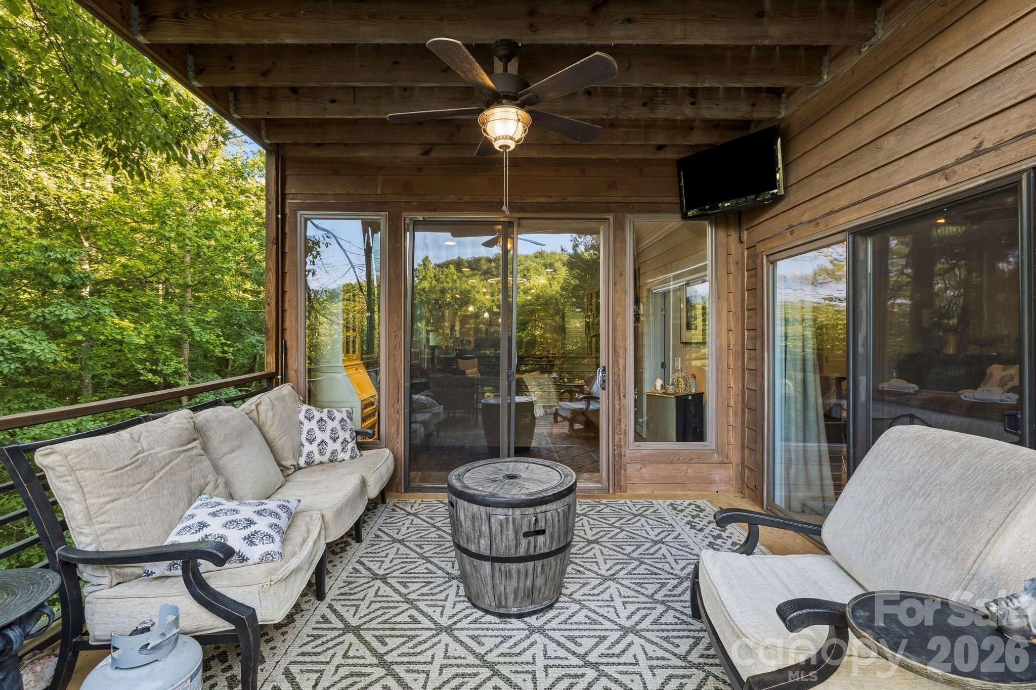 Relax and Listen to the Falls - 30 Lower Tanglewood Road E, Lake Toxaway