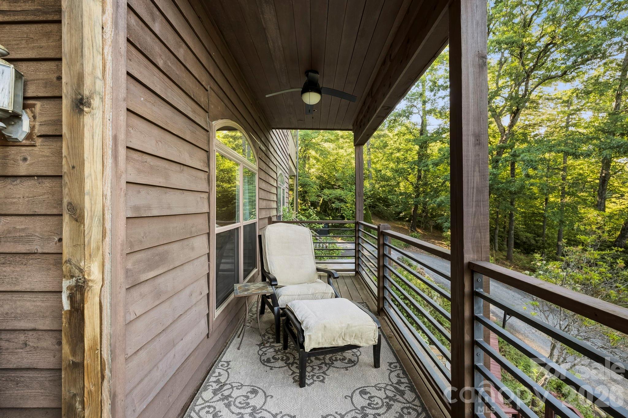 Perfect Outdoor Living Space - 30 Lower Tanglewood Road E, Lake Toxaway
