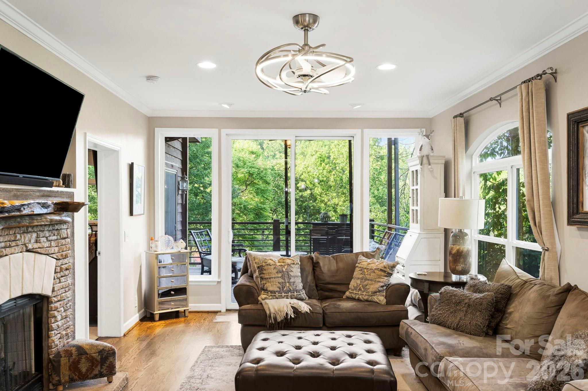Great Layout - 30 Lower Tanglewood Road E, Lake Toxaway