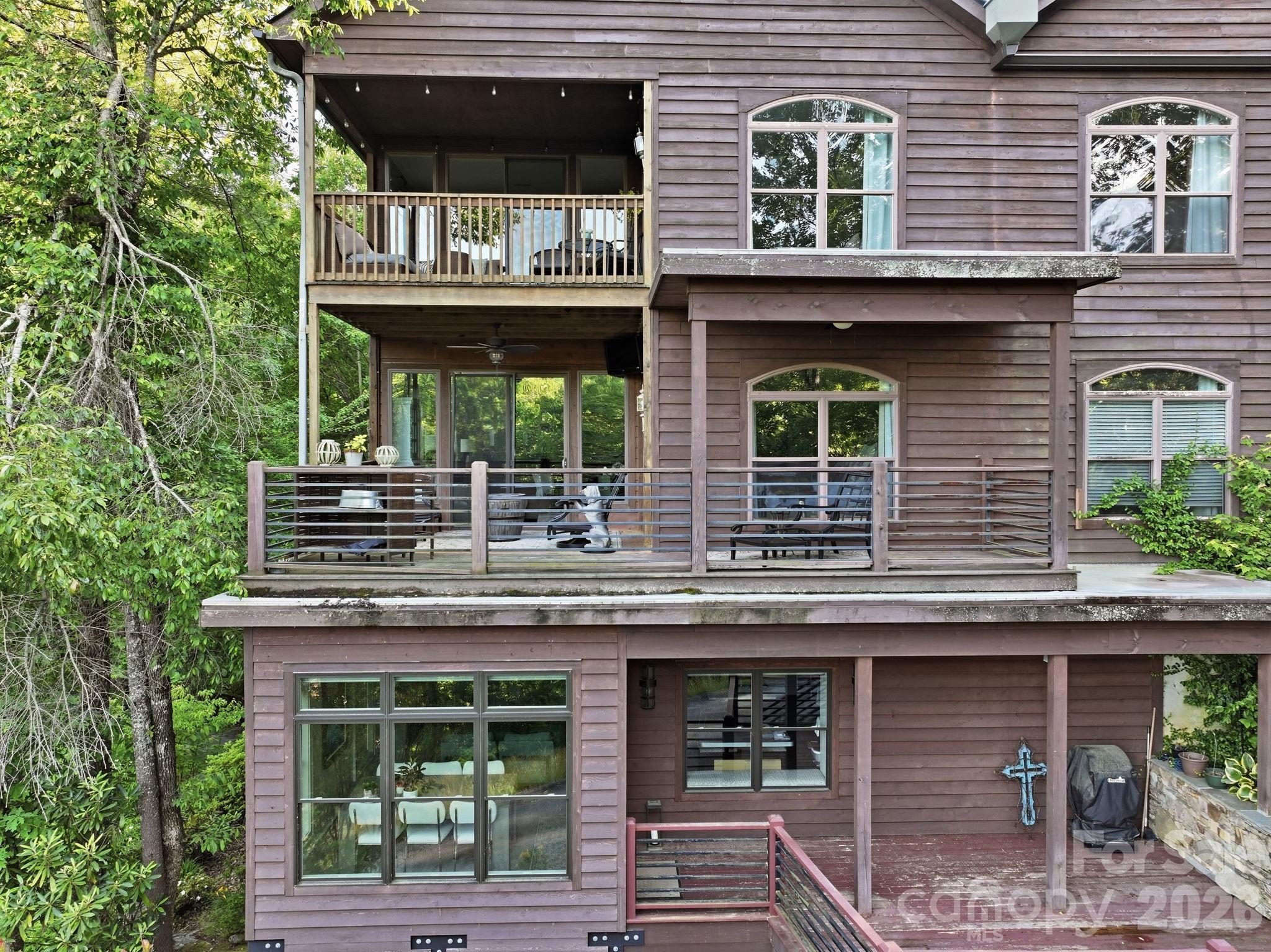 3BR/2BA Unit - 30 Lower Tanglewood Road E, Lake Toxaway