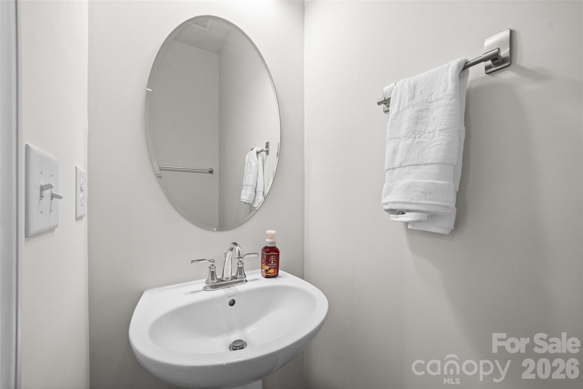 half bath - 2605 Grantham Place Drive, Fort Mill
