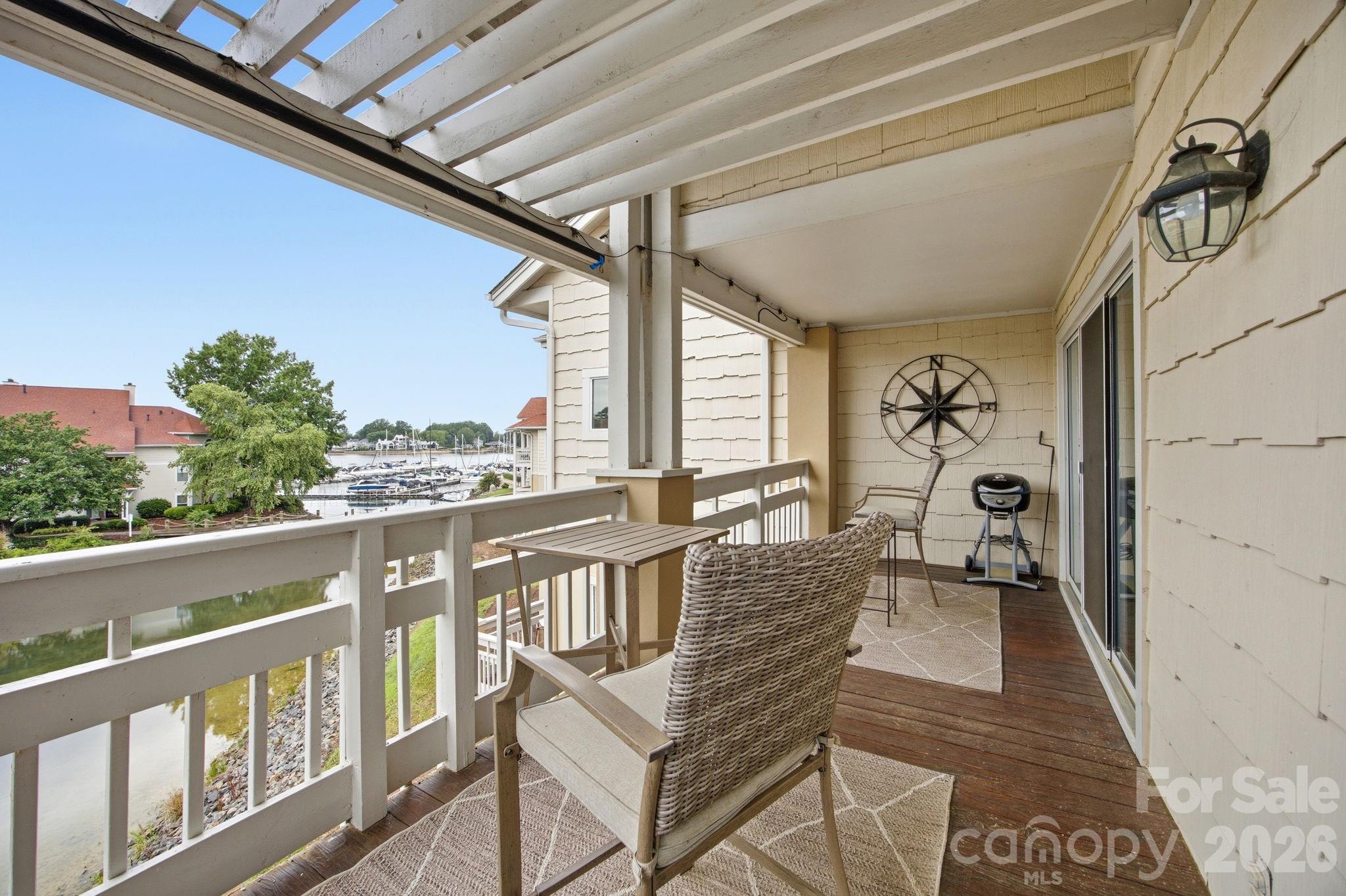 Condominium at 18009 Kings Point Drive, Cornelius, photo 3 of 42