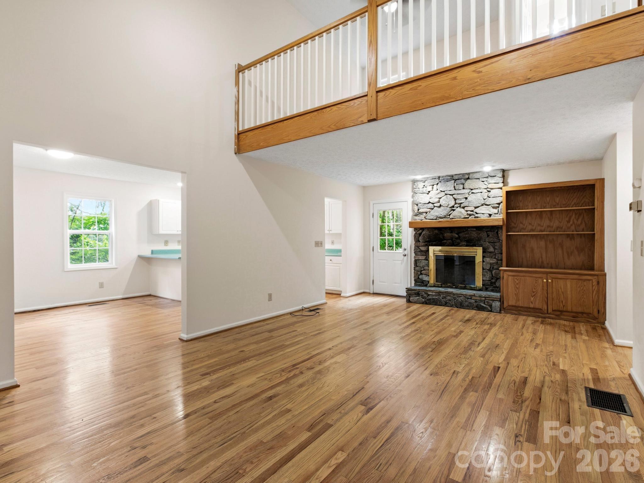 Single Family Residence at 44 Leisure Mountain Road, Asheville, photo 6 of 32