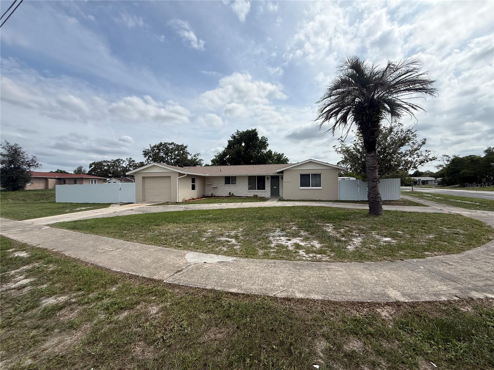 6568 TREEHAVEN DR