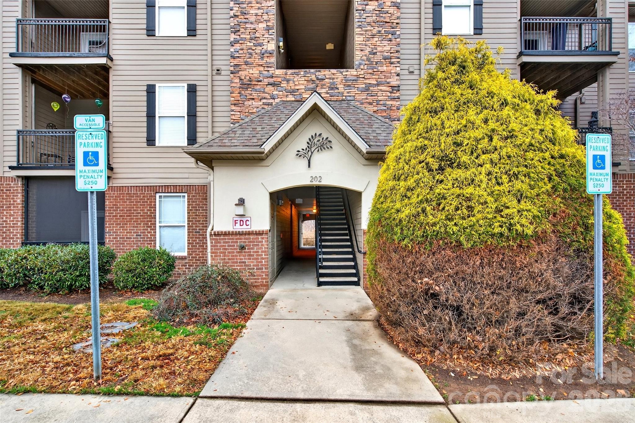 Condominium at 202 Brickton Village Circle, Fletcher, photo 26 of 27
