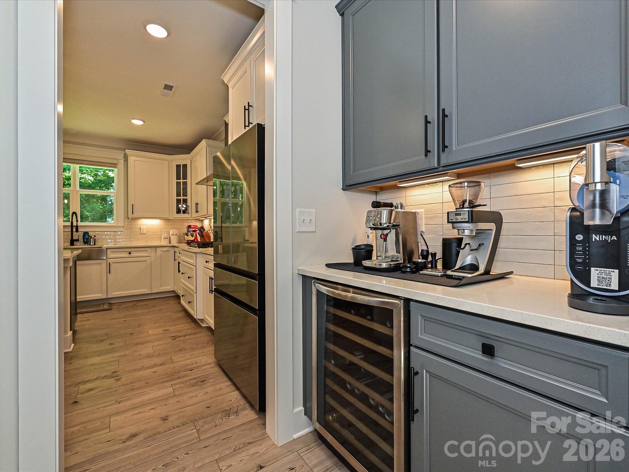 Butlers Pantry - 13215 Fiore Place, Huntersville