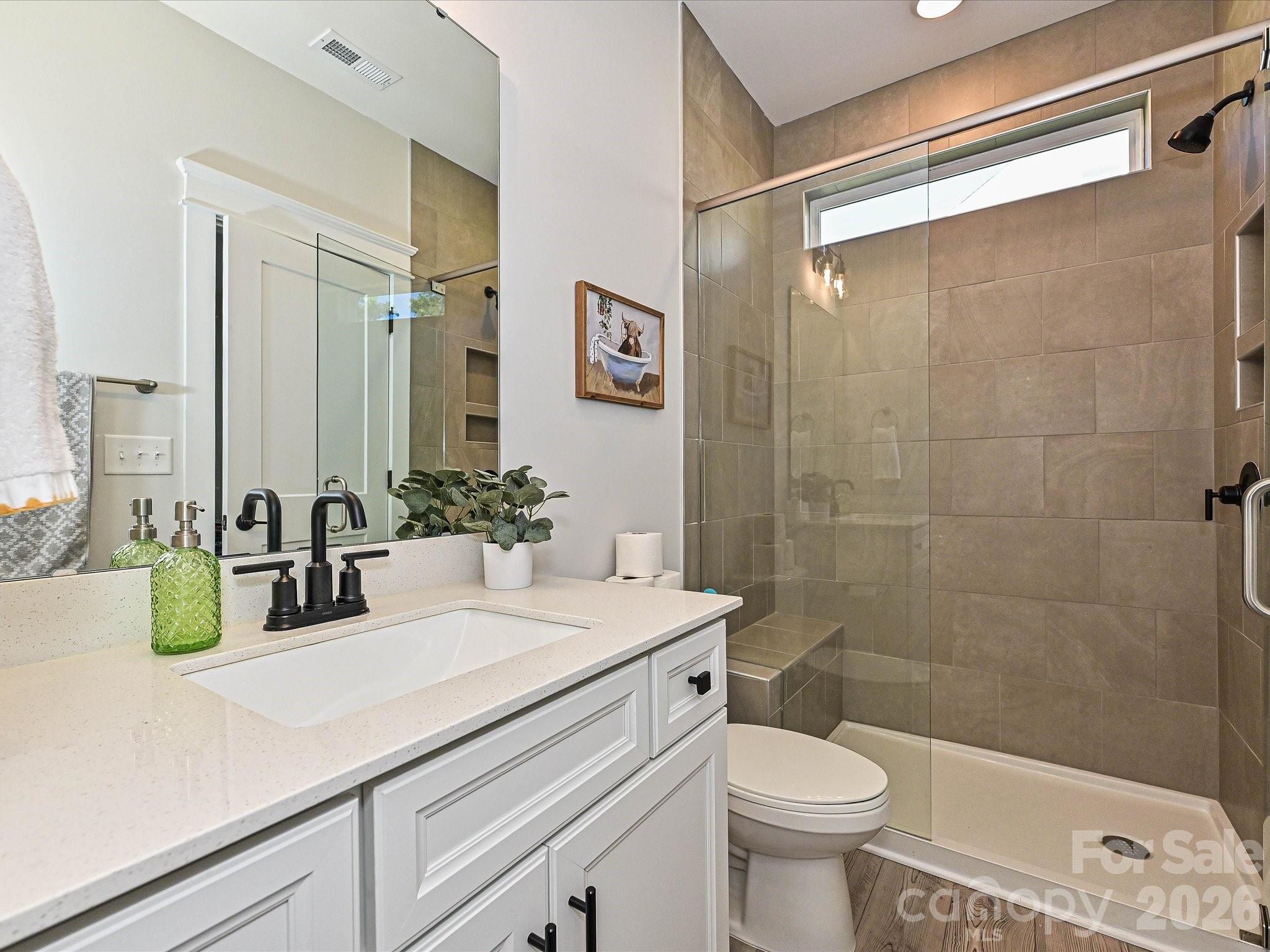 Guest Full Bath - 13215 Fiore Place, Huntersville