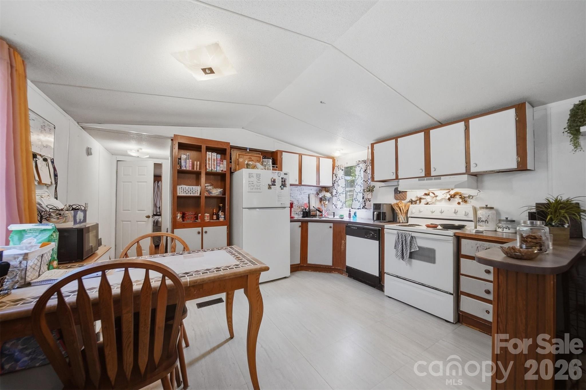 Portfolio at 5929 Mourglea Avenue, Connelly Springs, photo 9 of 31