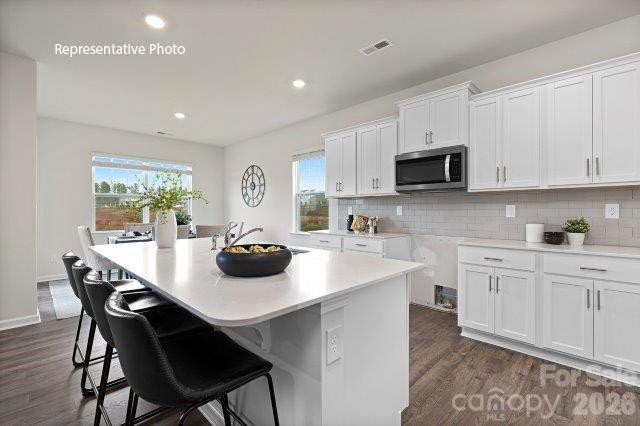 Single Family Residence at 116 Lakeside Ridge Way, Mooresville, photo 10 of 21