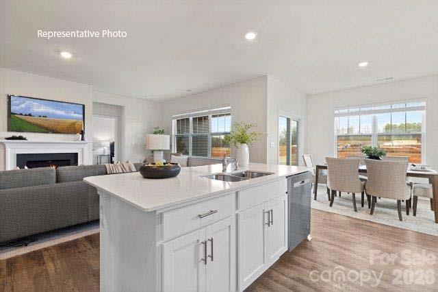Single Family Residence at 116 Lakeside Ridge Way, Mooresville, photo 11 of 21