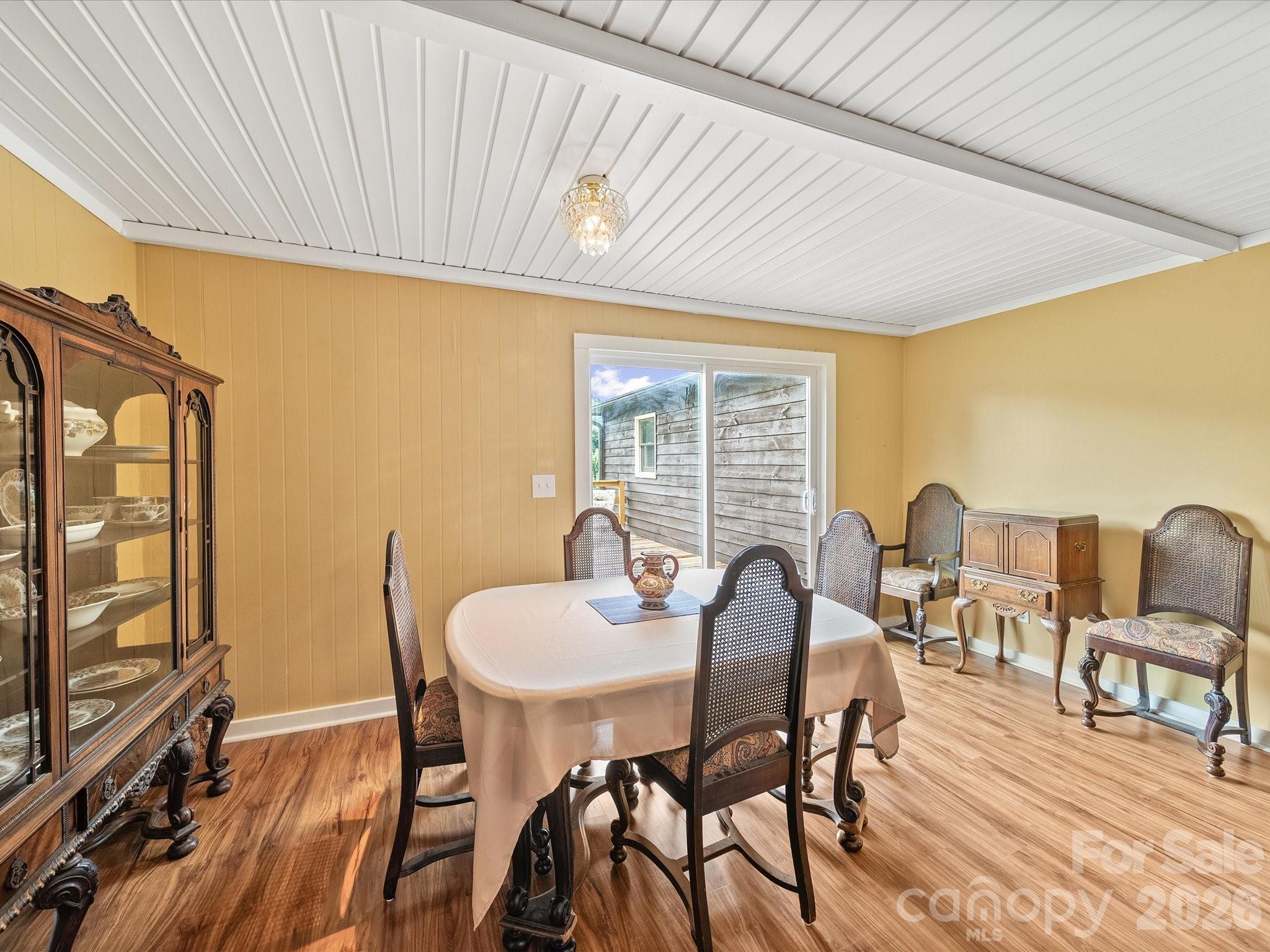 Single Family Residence at 3510 Flint Drive, Statesville, photo 6 of 48