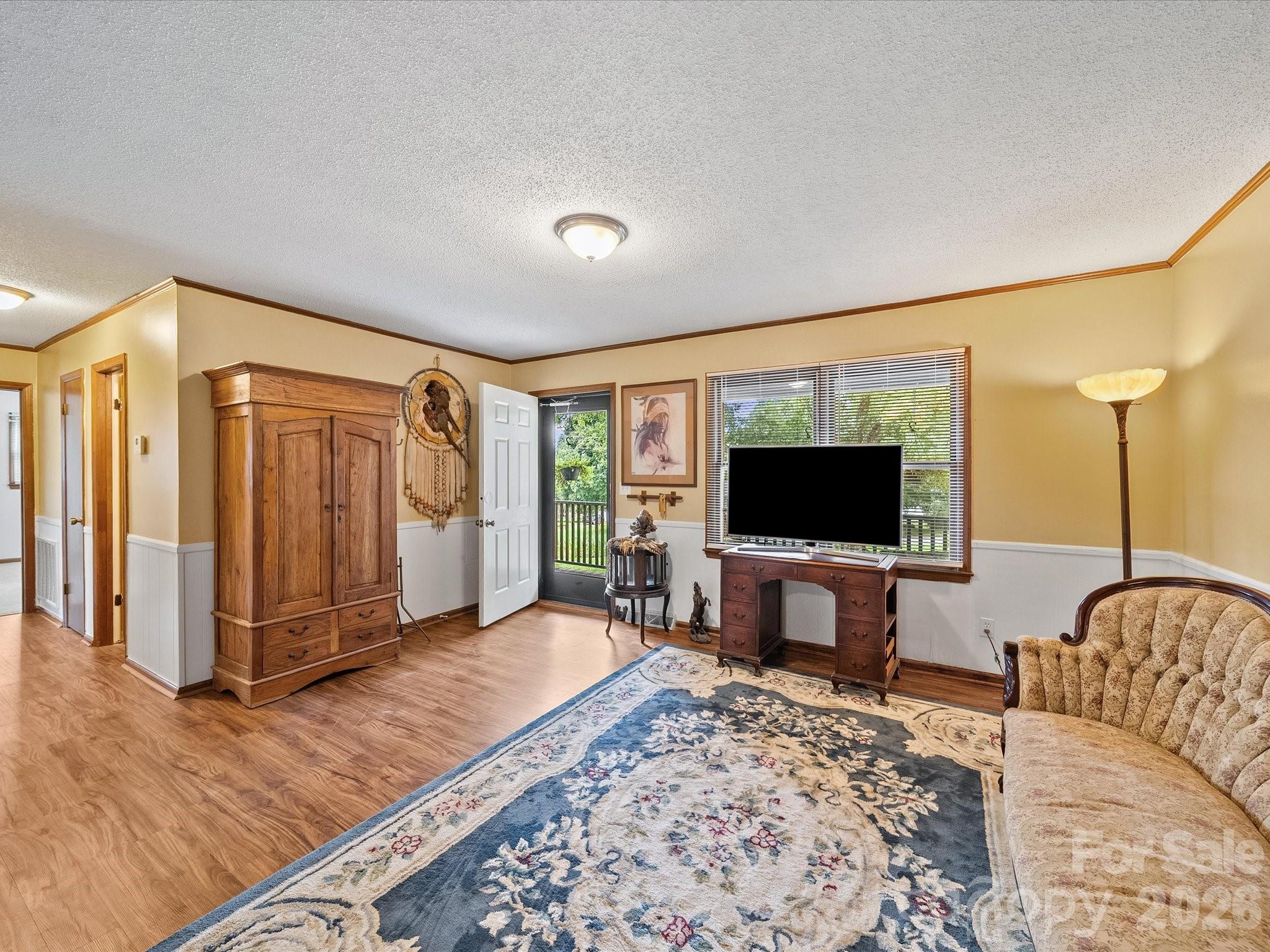Single Family Residence at 3510 Flint Drive, Statesville, photo 7 of 48