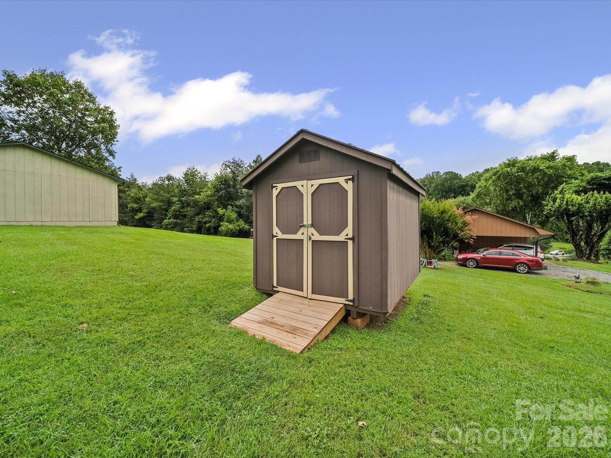 Single Family Residence at 3510 Flint Drive, Statesville, photo 39 of 48