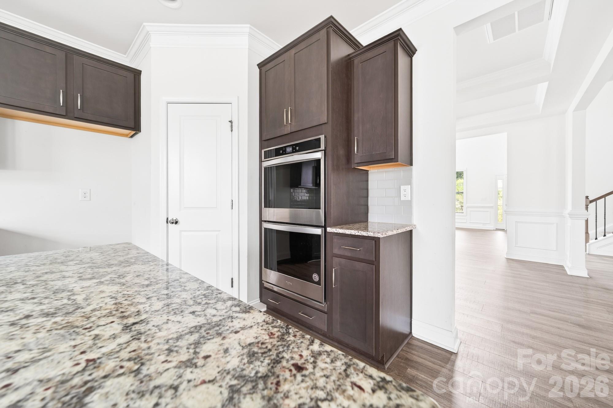 Double ovens - 5972 Redwood Pine Road, Concord