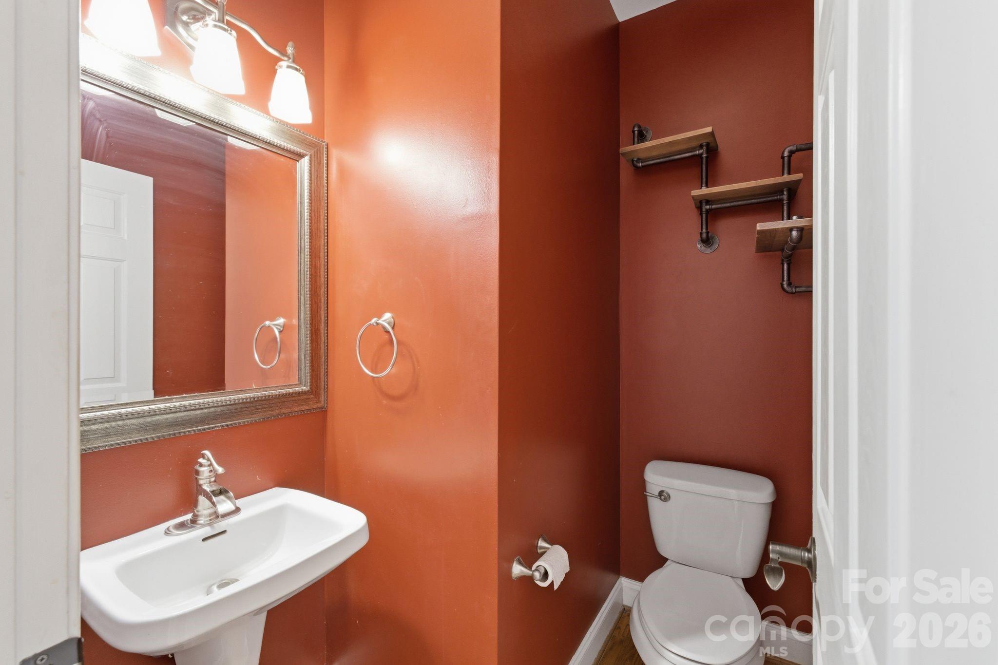 Single Family Residence at 190 Meadow Glen Drive, Troutman, photo 5 of 47