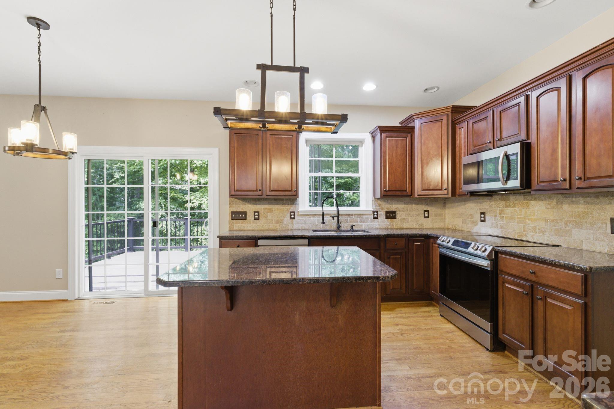 Single Family Residence at 190 Meadow Glen Drive, Troutman, photo 6 of 47