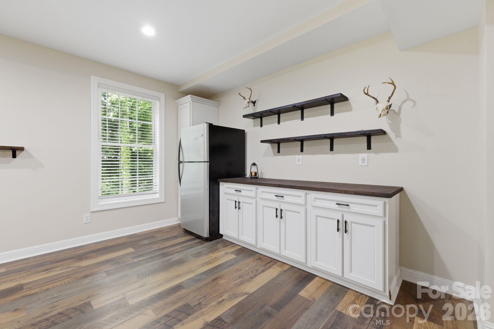 Single Family Residence at 190 Meadow Glen Drive, Troutman, photo 36 of 47