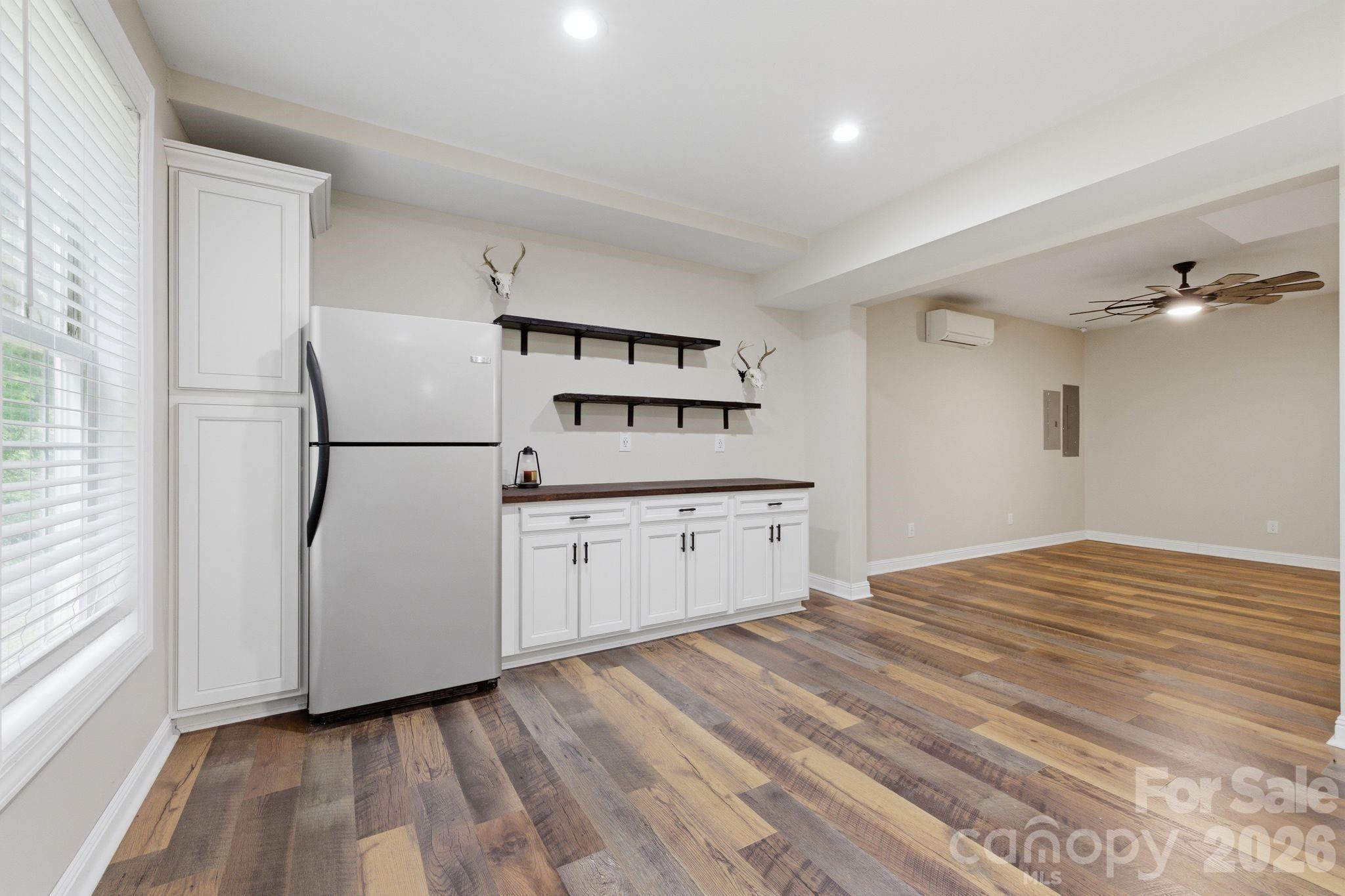 Single Family Residence at 190 Meadow Glen Drive, Troutman, photo 37 of 47