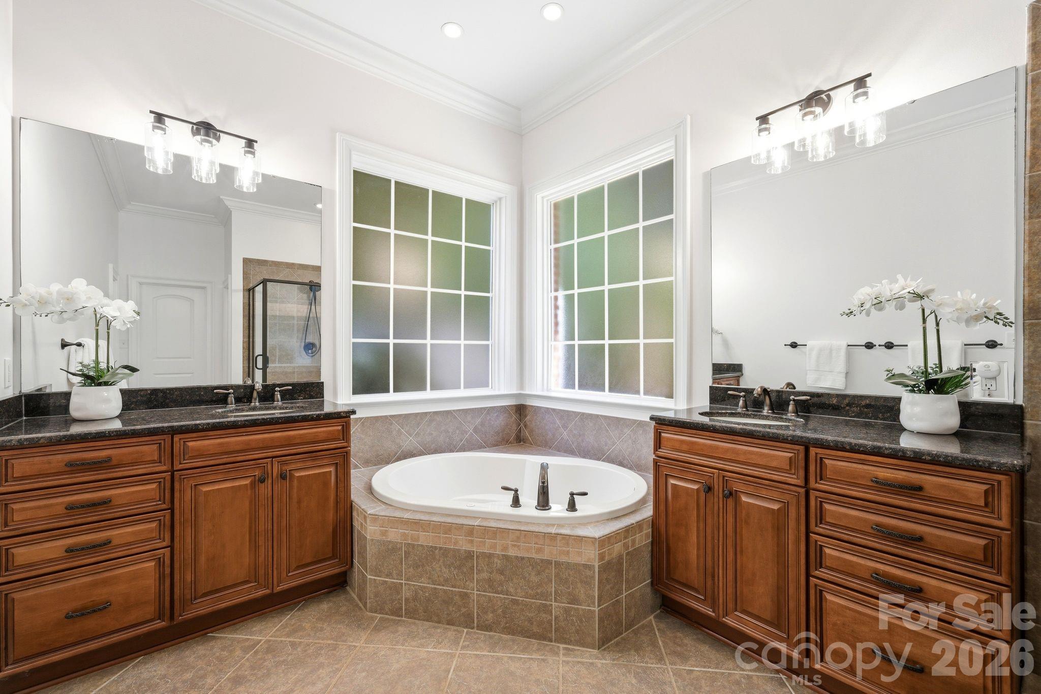 Single Family Residence at 16000 Sunset Drive, Huntersville, photo 20 of 44