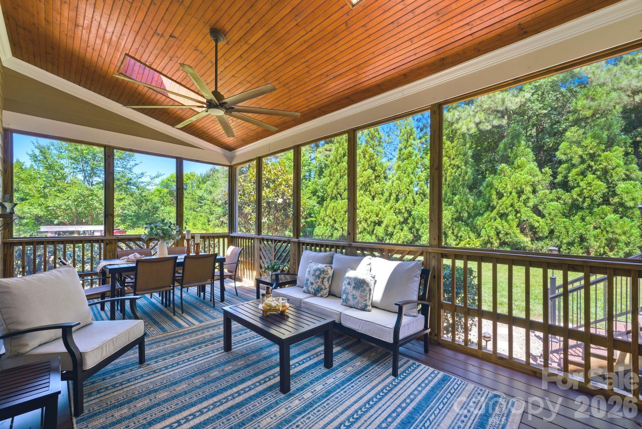 Enclosed Patio - 16000 Sunset Drive, Huntersville